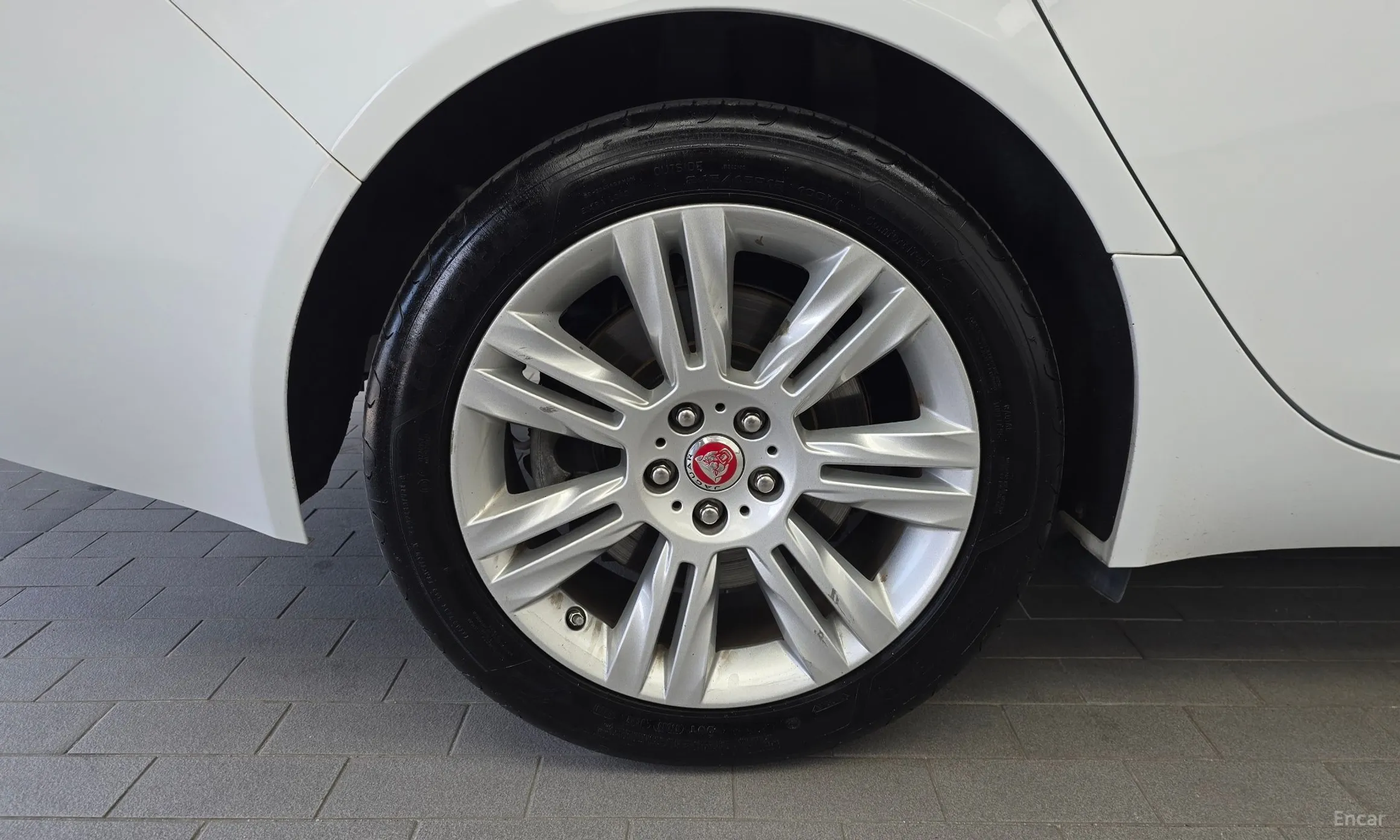 Jaguar XF (x260) превью 5