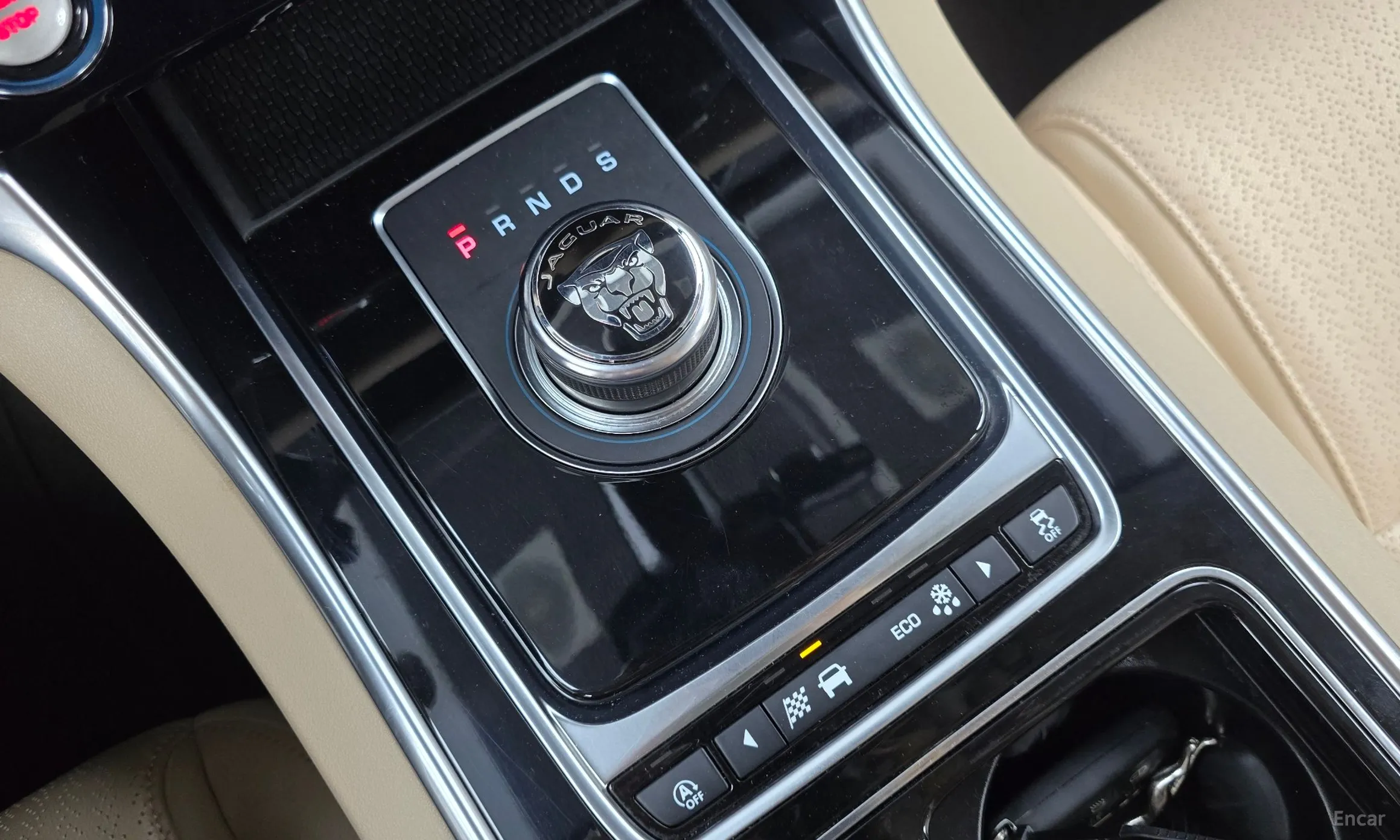 Jaguar XF (x260) превью 9