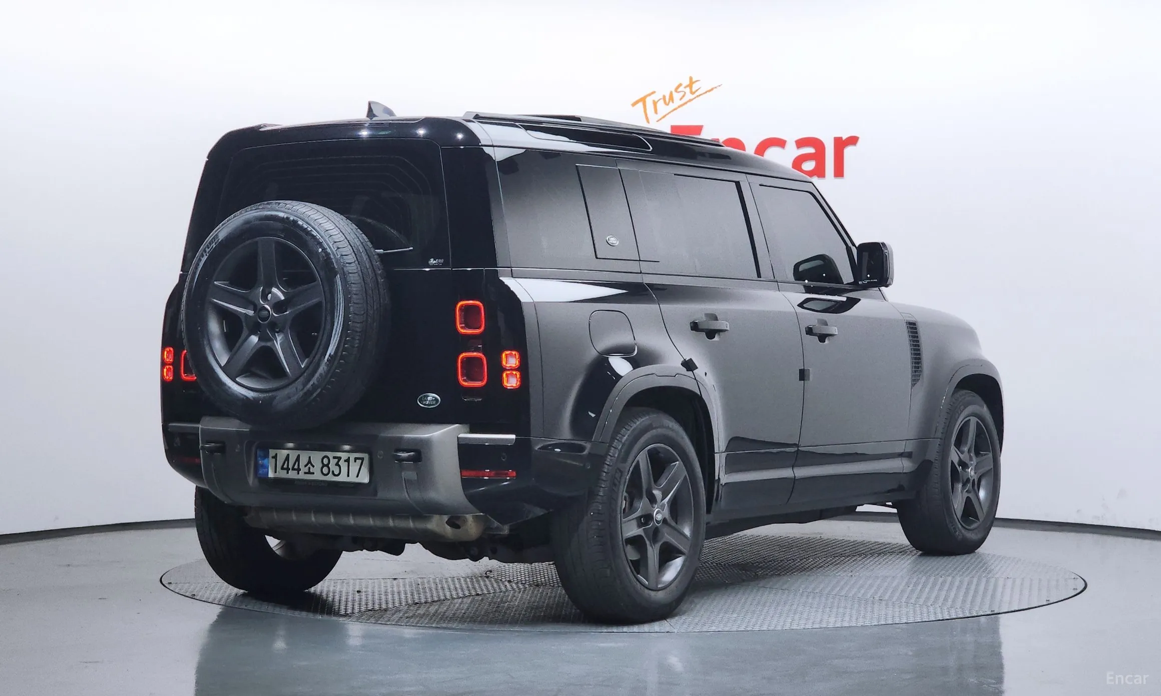 Land Rover Defender (L663)