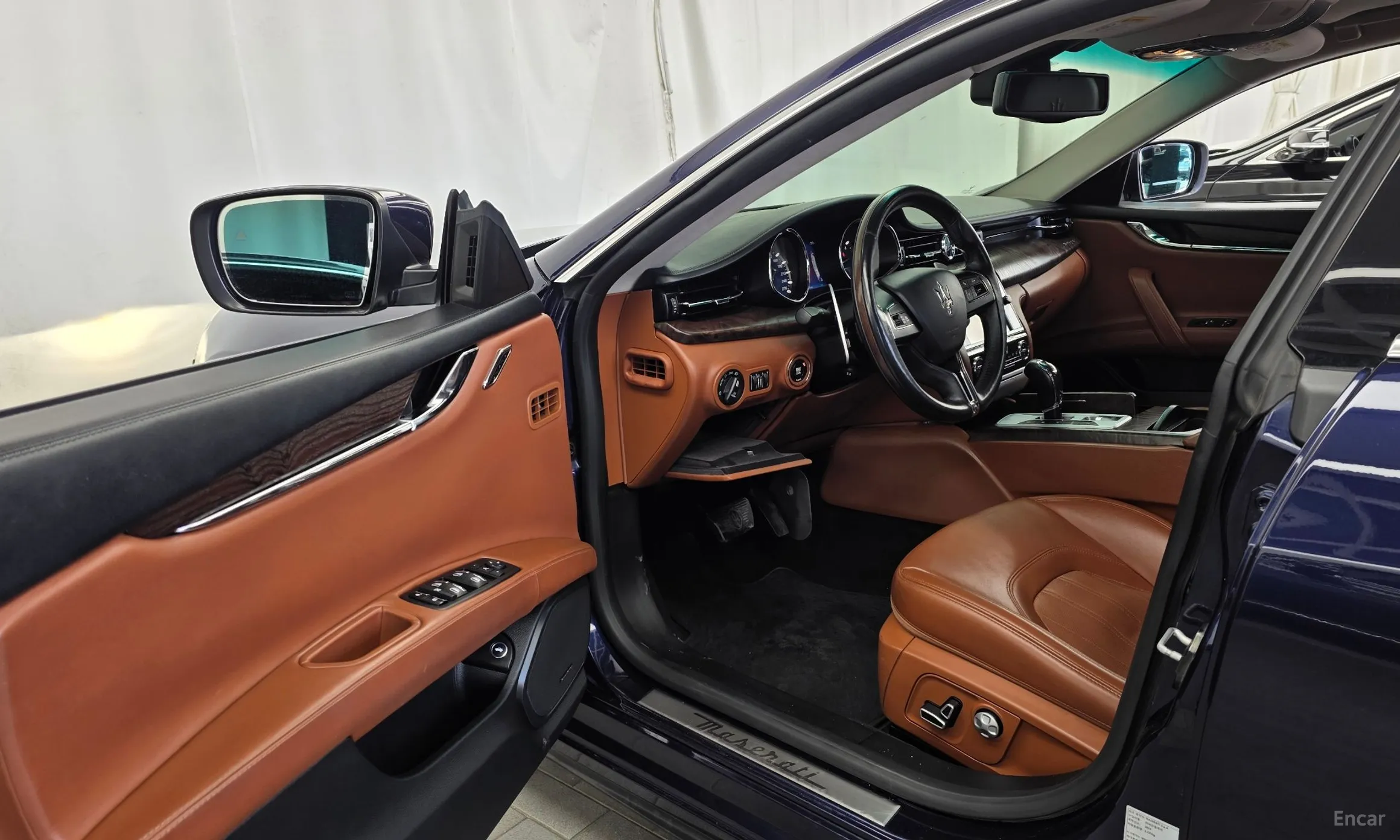 Maserati Quattroporte превью 10