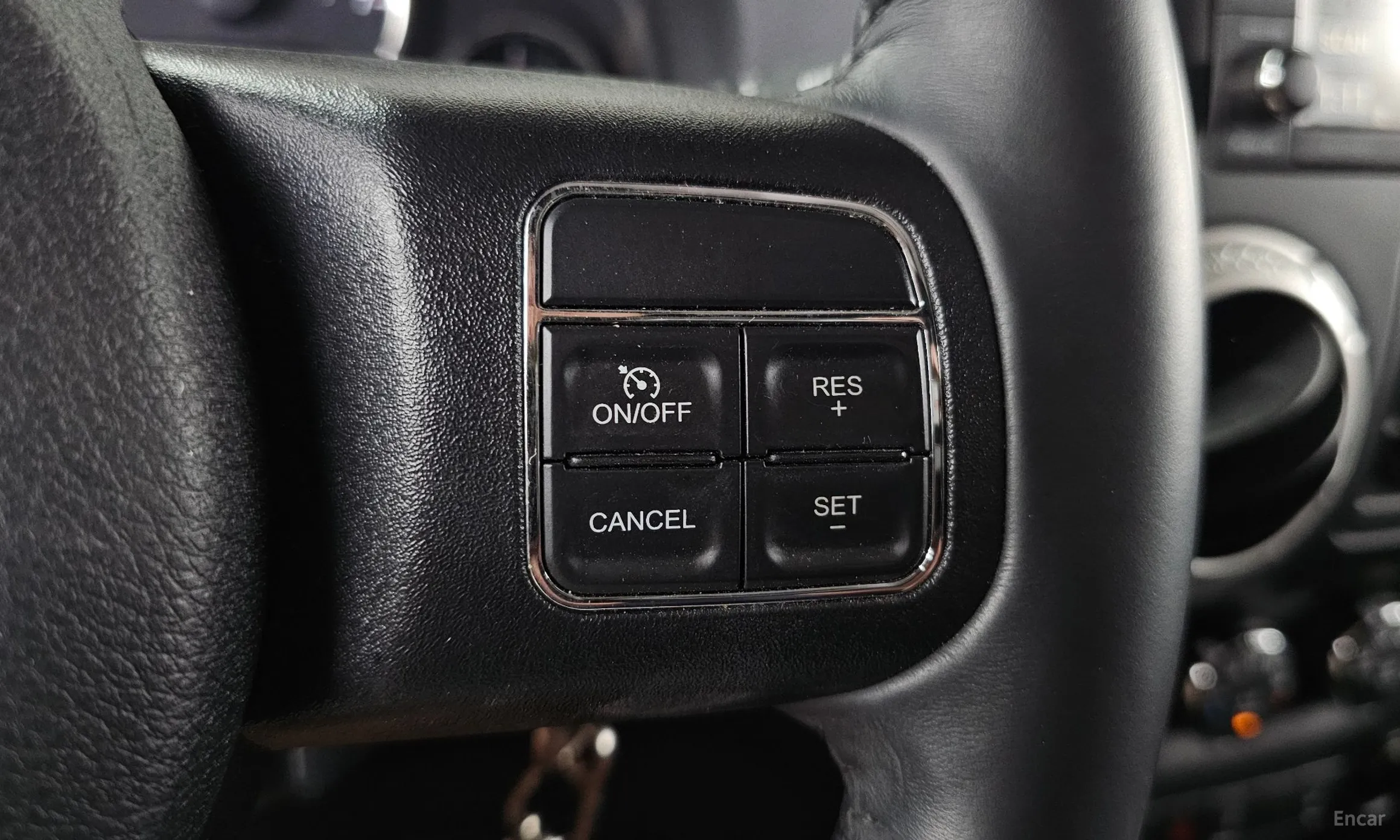 Jeep Wrangler (JK) превью 18