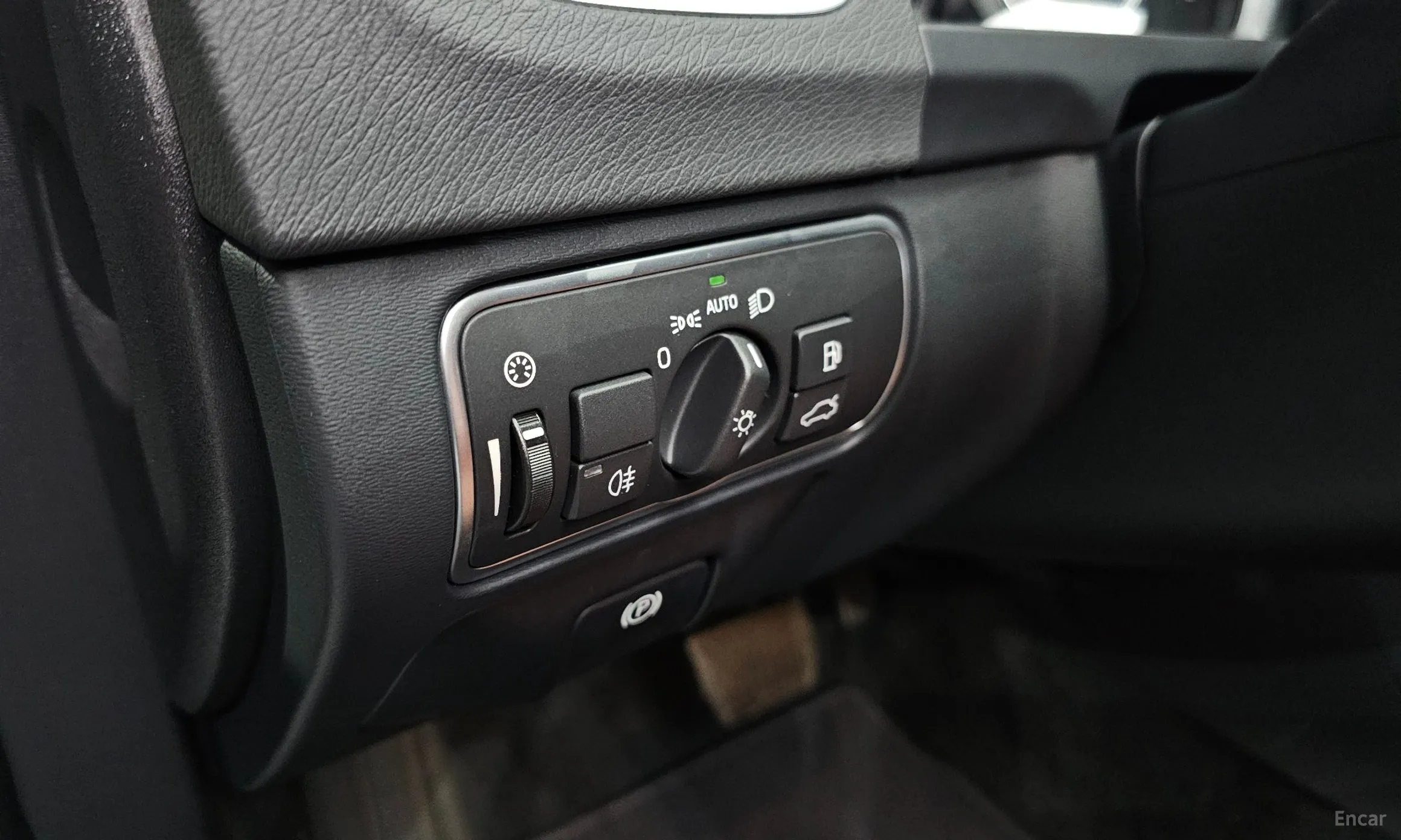 Volvo S60 превью 16