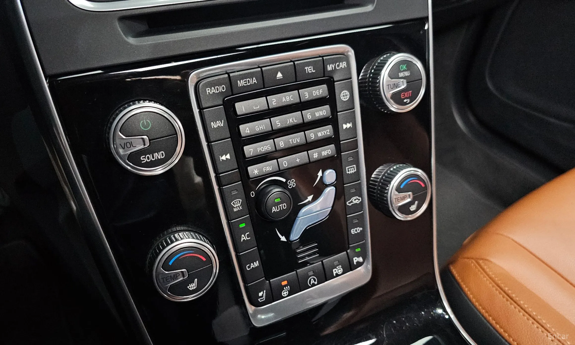 Volvo S60 превью 18