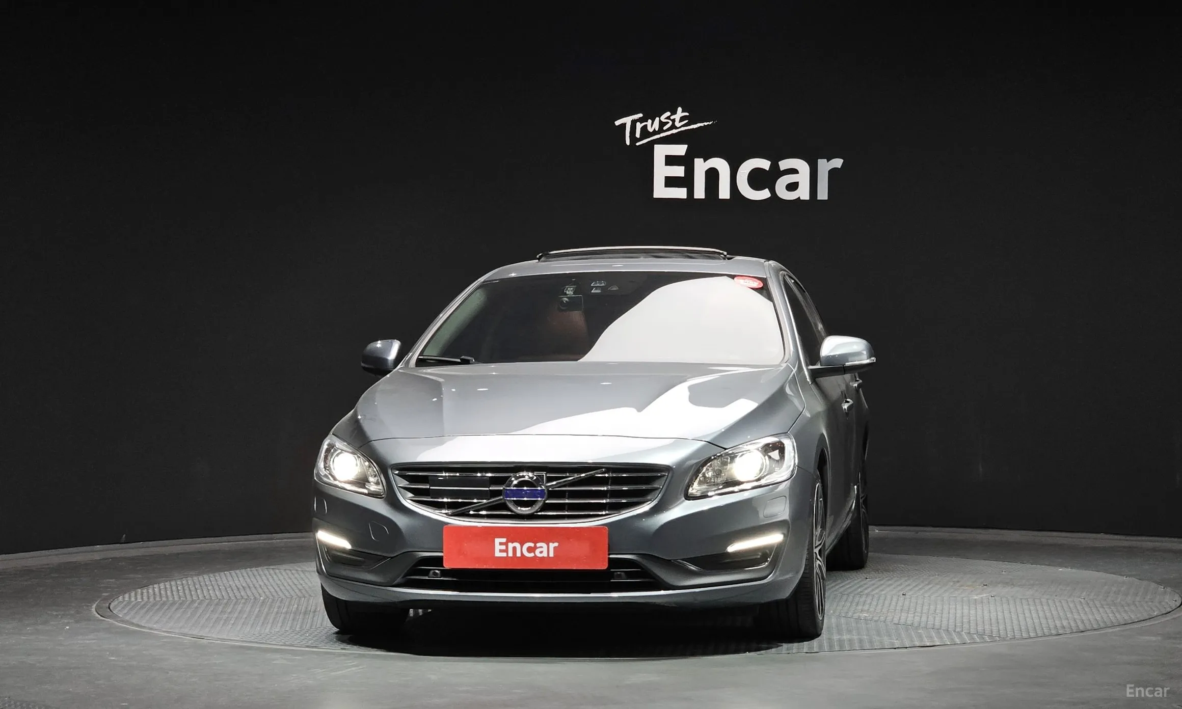 Volvo S60 превью 3