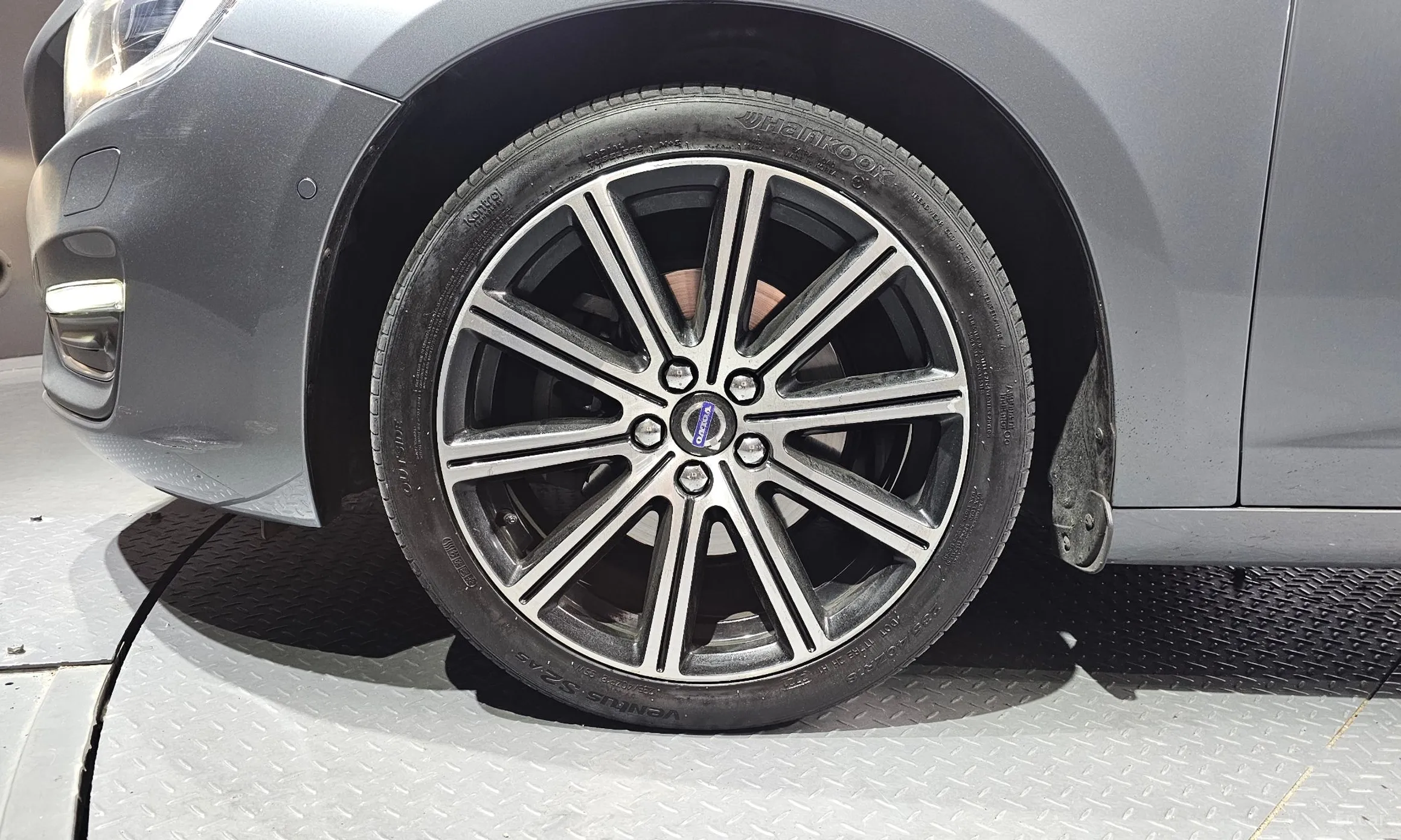 Volvo S60 превью 5