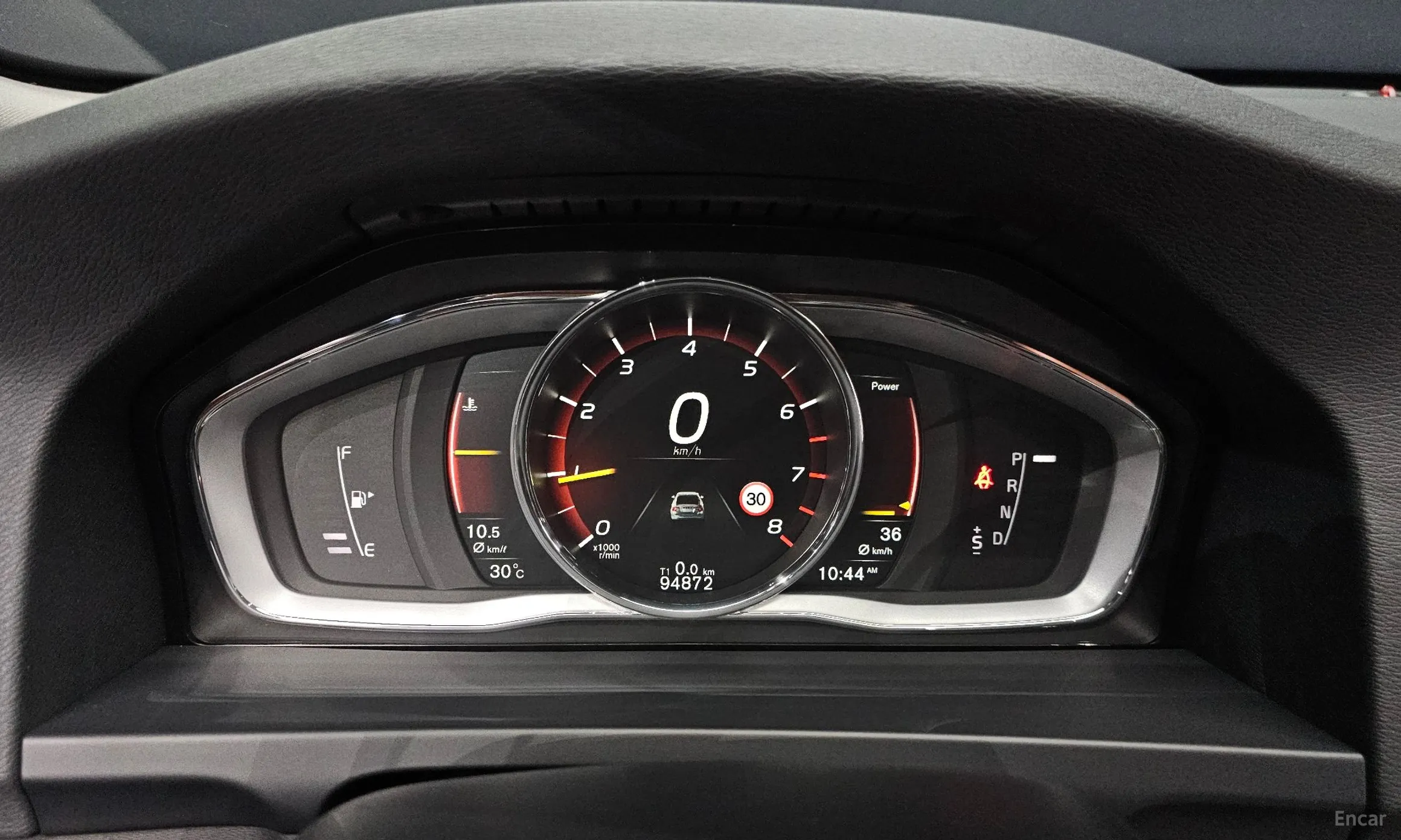 Volvo S60 превью 8