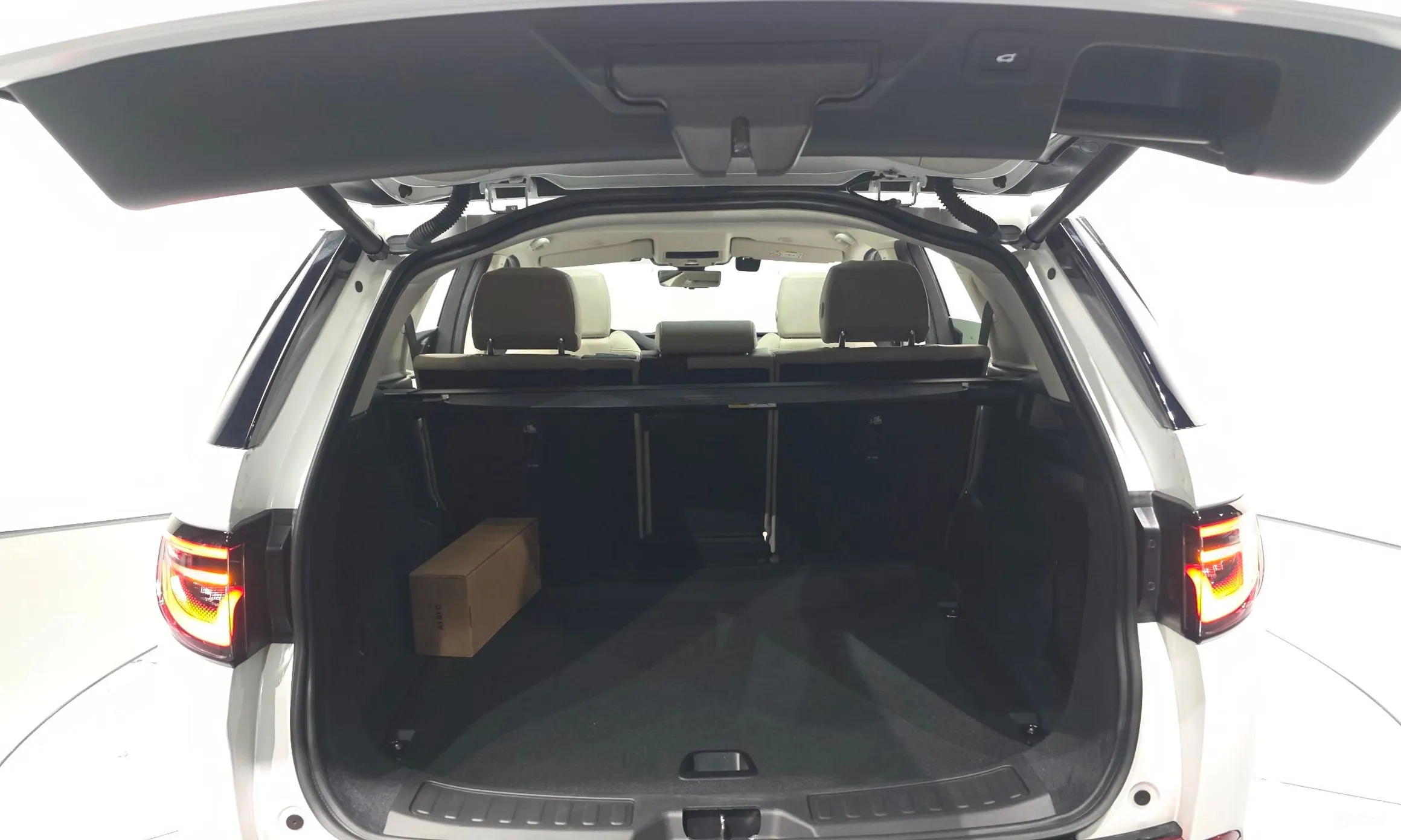 Land Rover Discovery Sports превью 20