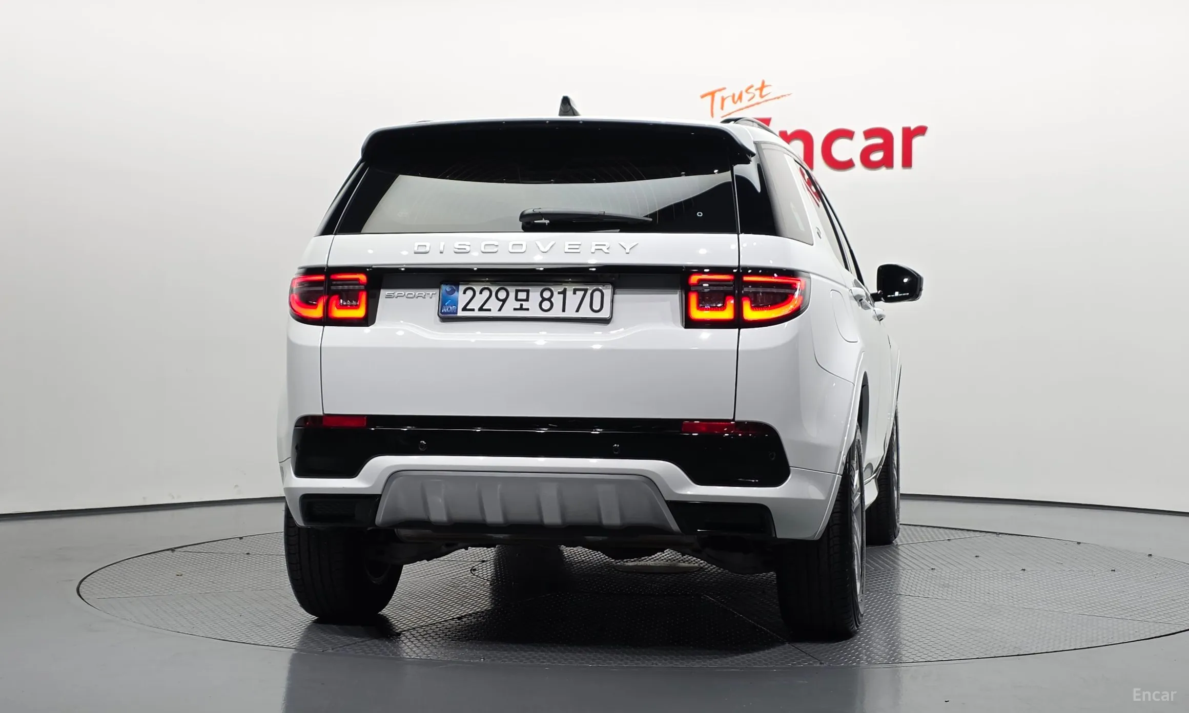 Land Rover Discovery Sports превью 4