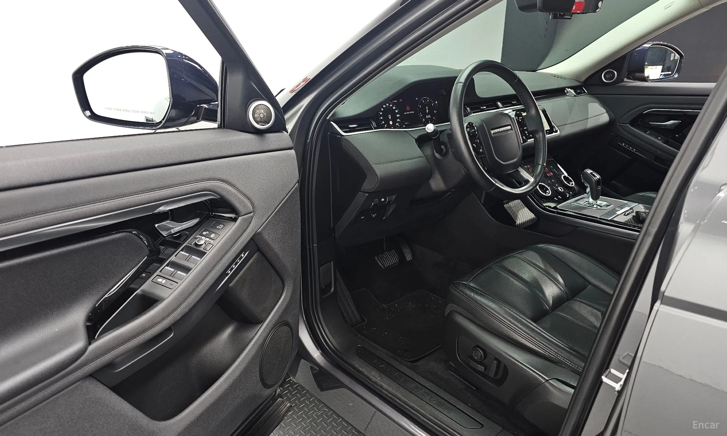 Land Rover Range Rover Evoque 2nd Generation превью 11