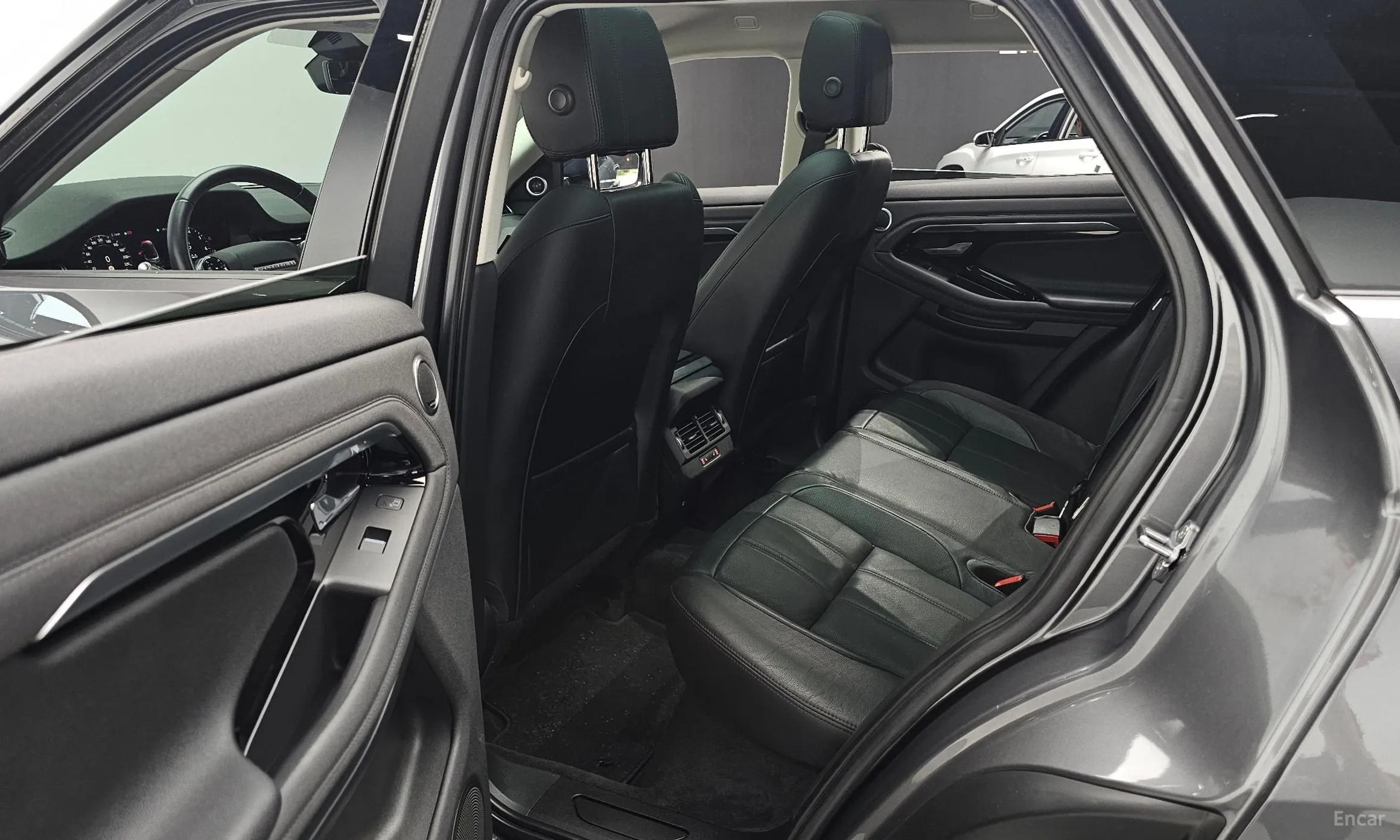 Land Rover Range Rover Evoque 2nd Generation превью 12