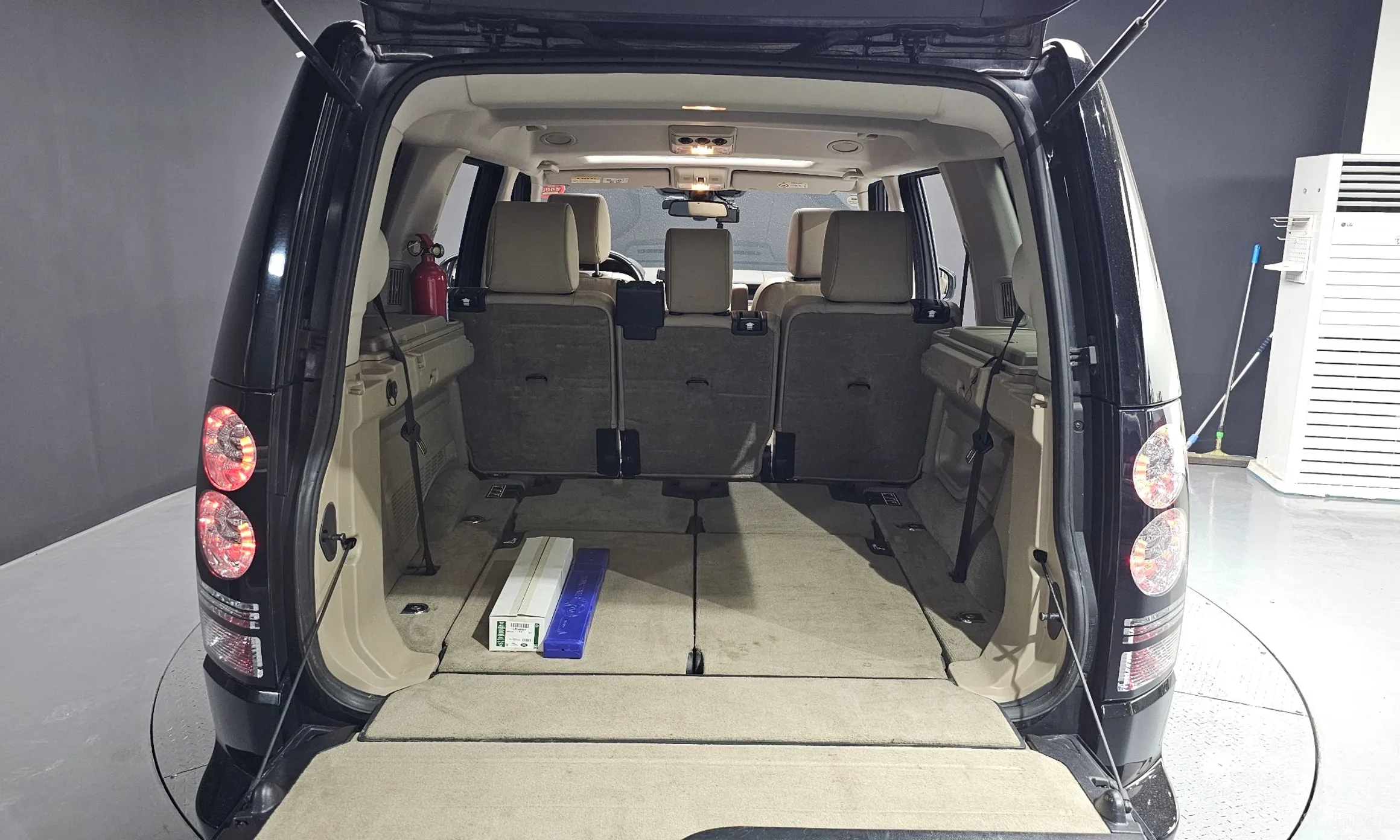Land Rover Discovery 4 превью 20