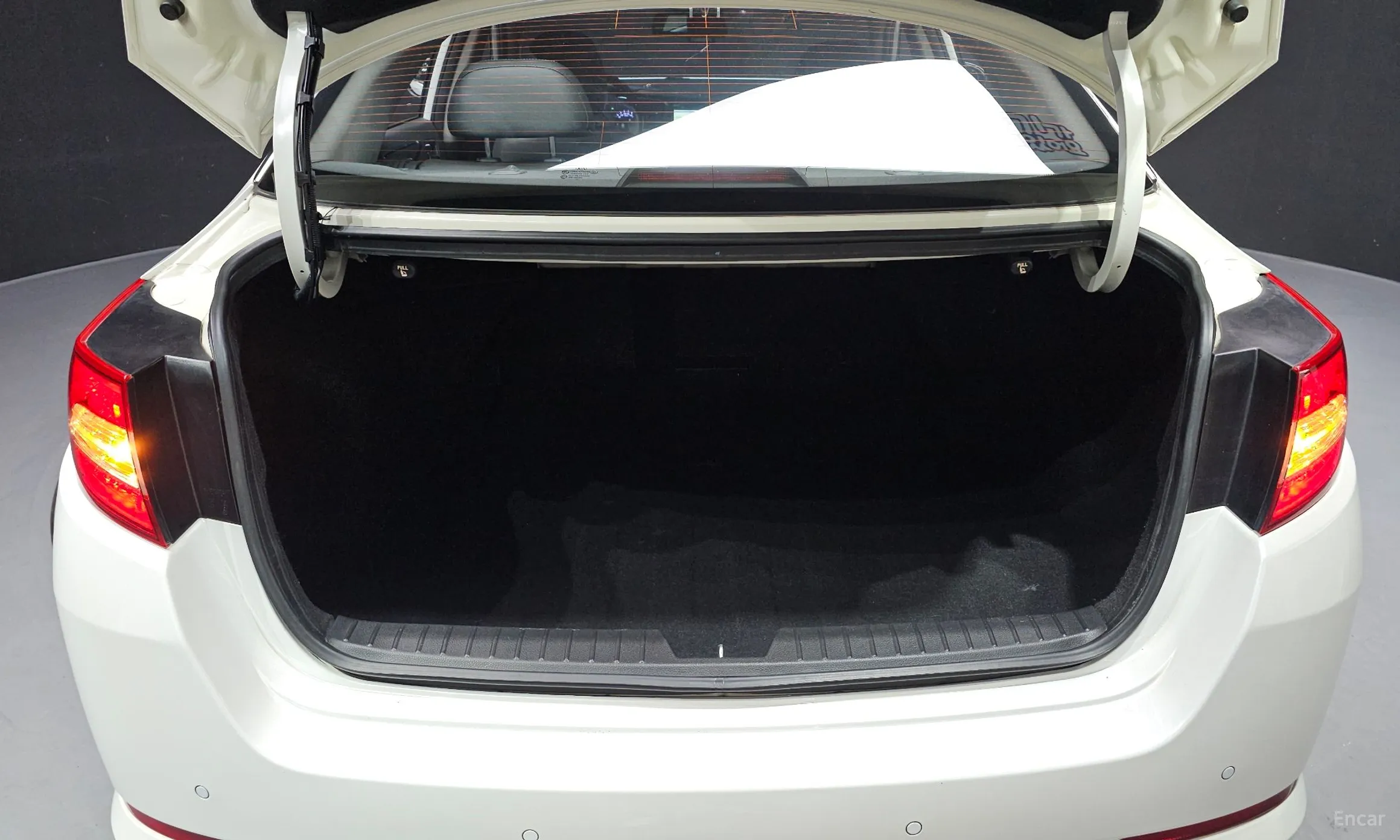 Kia K5 превью 20