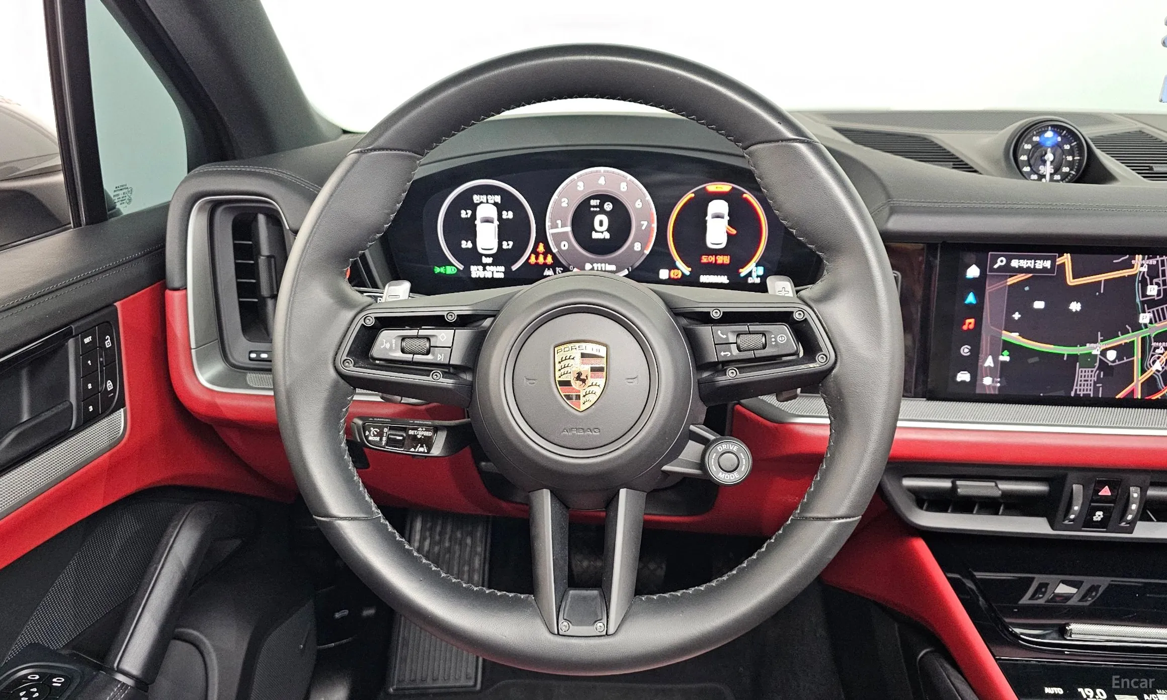 Porsche Cayenne (PO536) превью 13