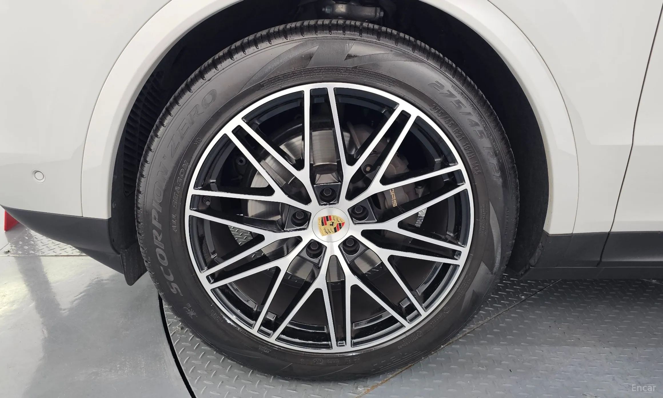 Porsche Cayenne (PO536) превью 5