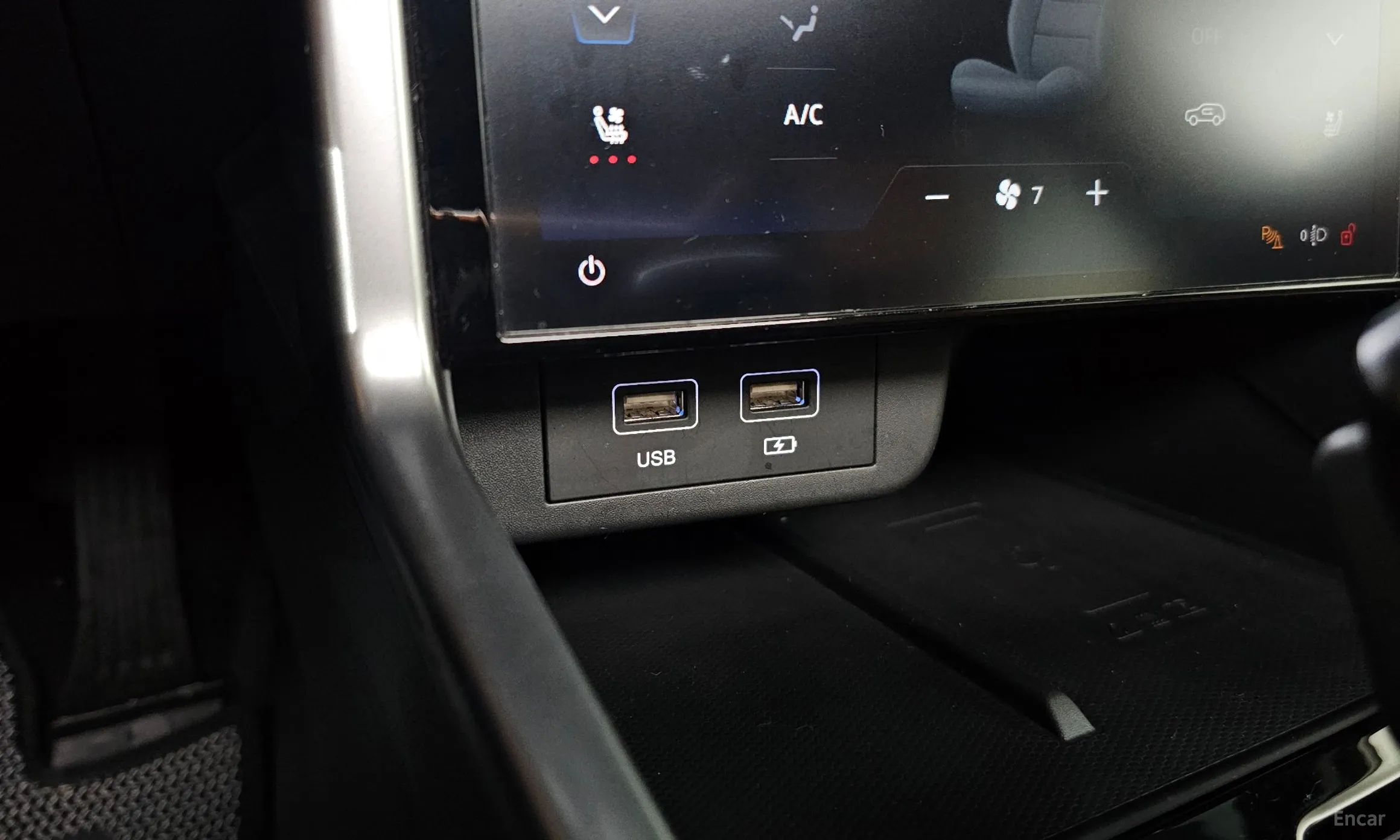 KG Mobility (SsangYong) Torres превью 20