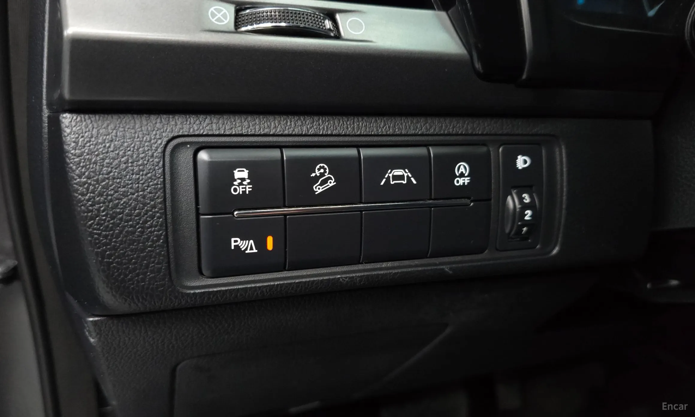 KG Mobility (SsangYong) Rexton Sports превью 14