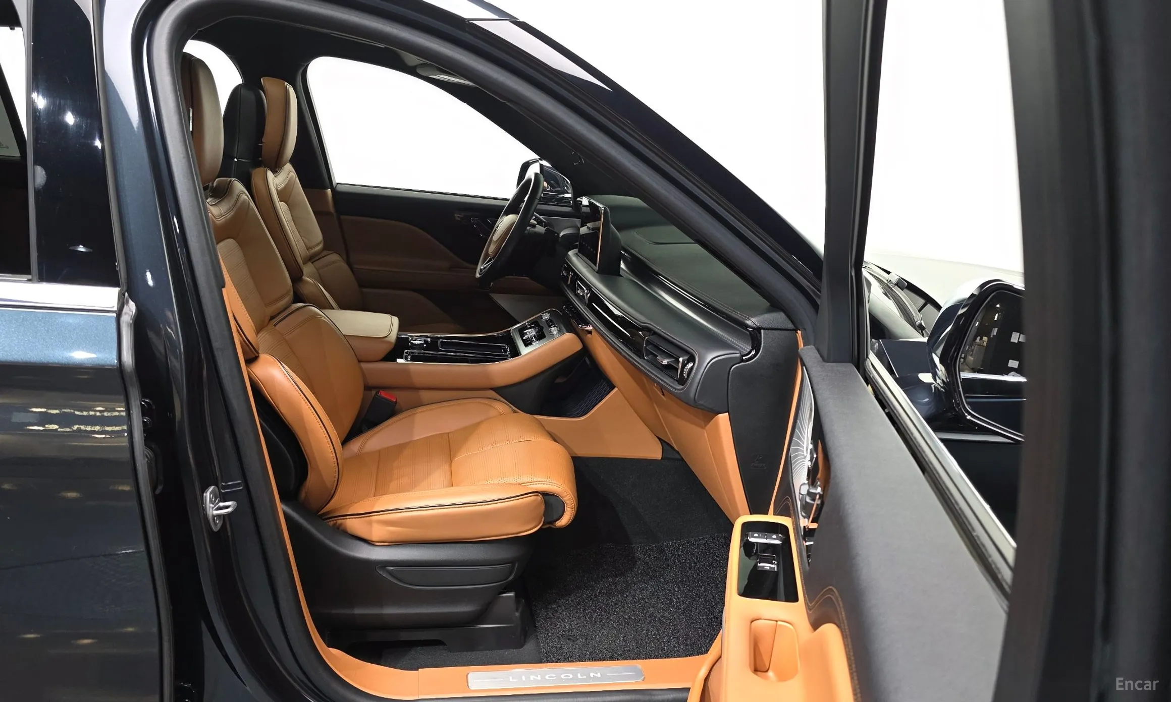 Lincoln Aviator 2nd Generation превью 11