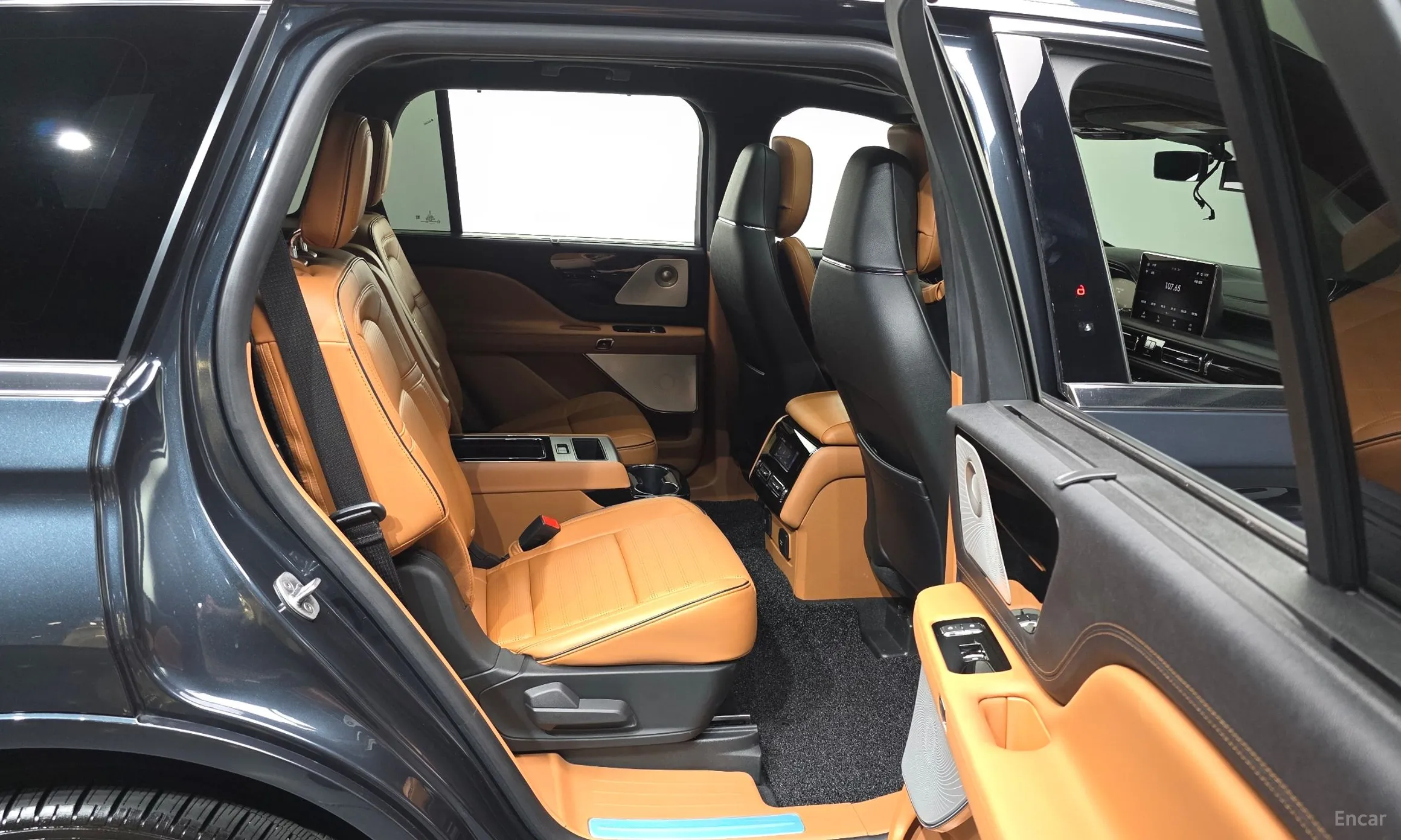Lincoln Aviator 2nd Generation превью 12