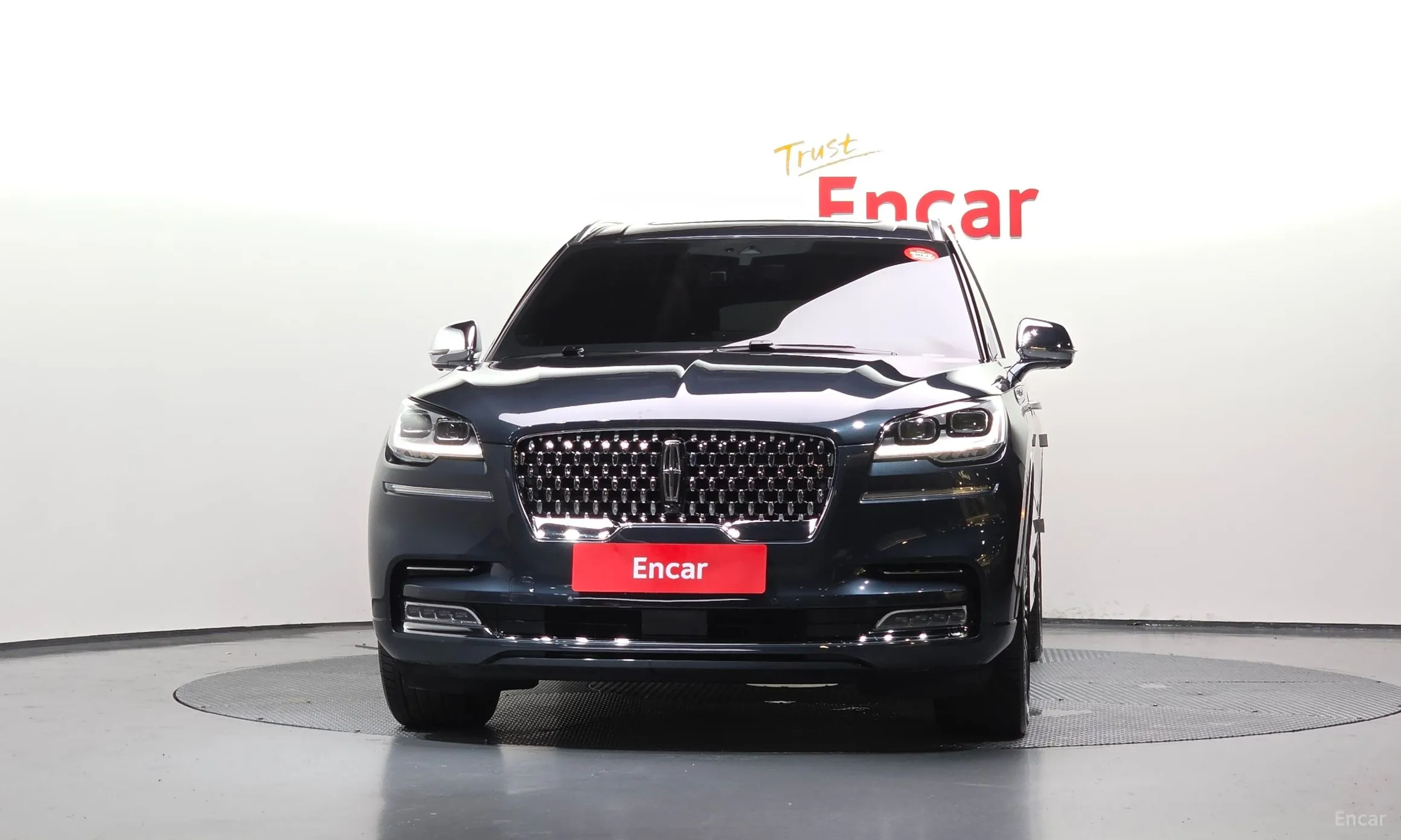 Lincoln Aviator 2nd Generation превью 3
