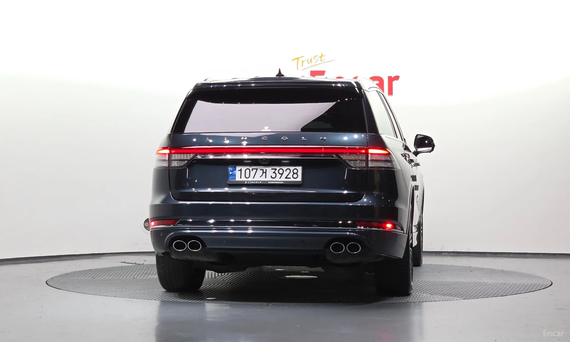 Lincoln Aviator 2nd Generation превью 4