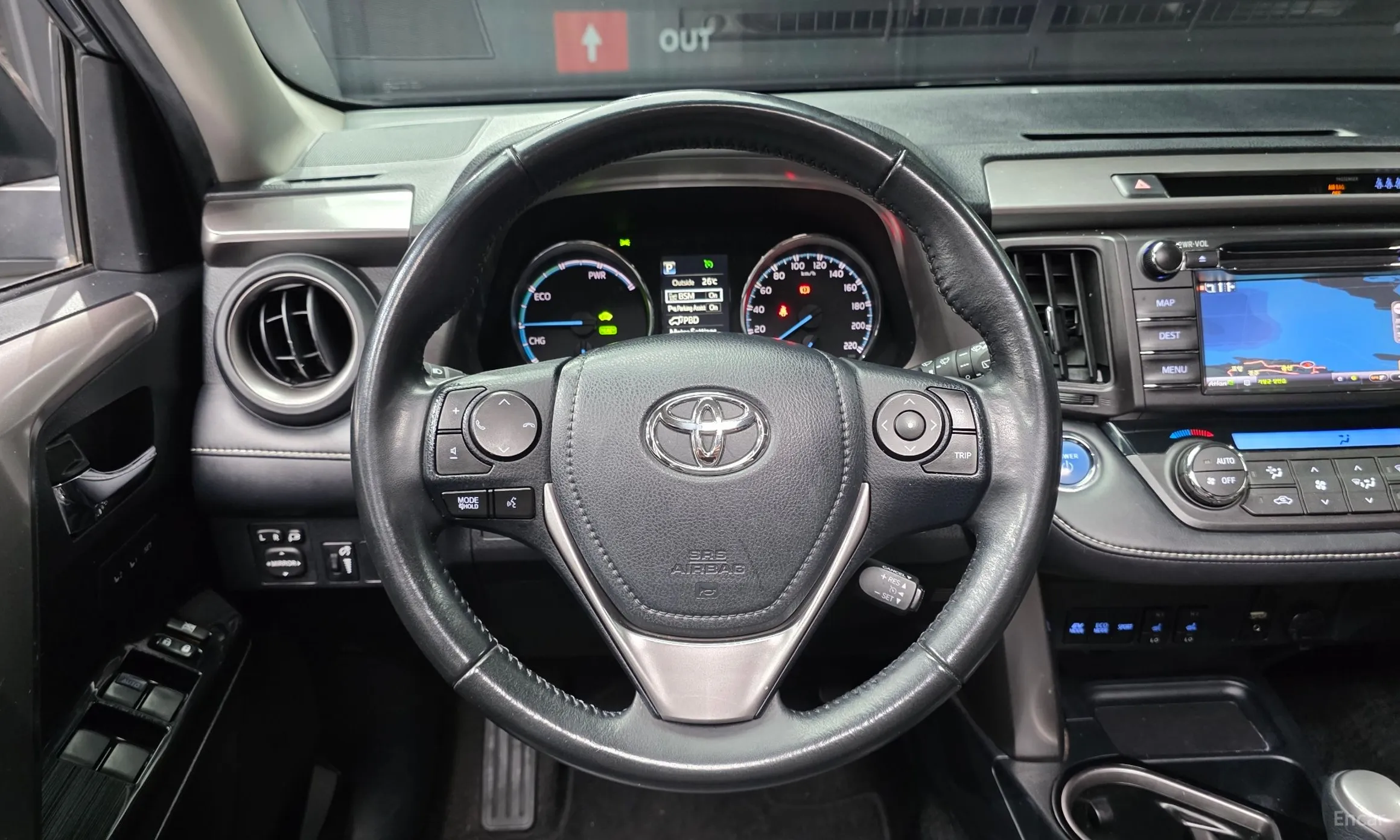 Toyota RAV4 превью 13