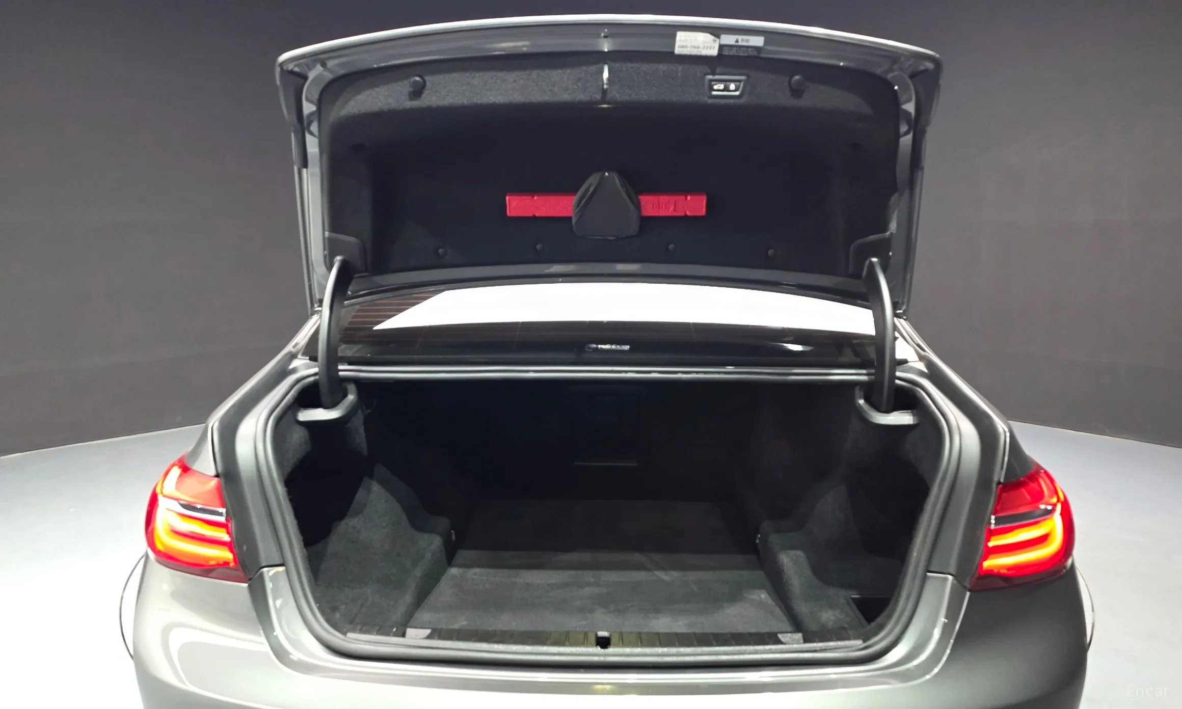 BMW 7 Series (G11) превью 20