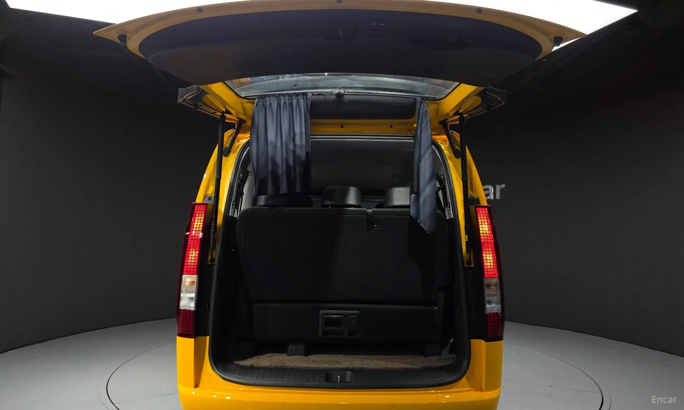 Hyundai Staria превью 20