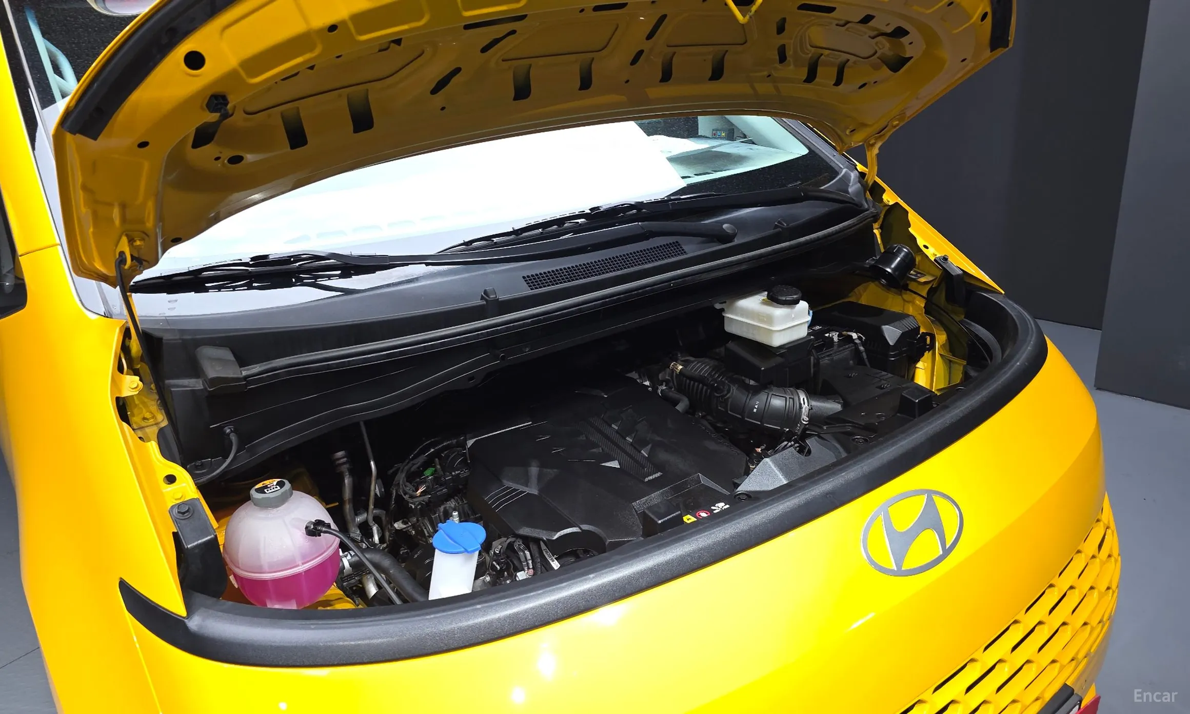 Hyundai Staria превью 6
