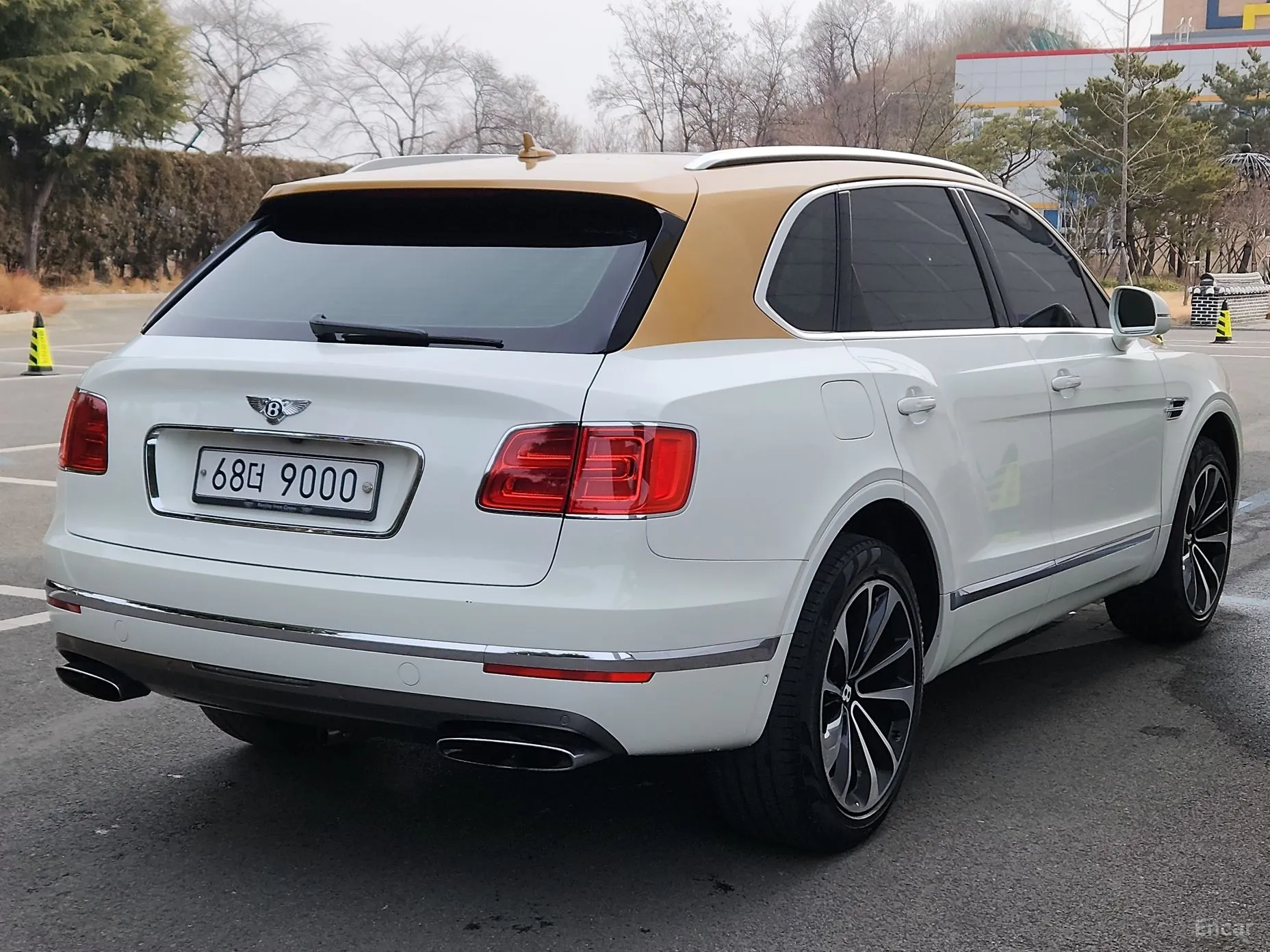Bentley Bentayga превью 6