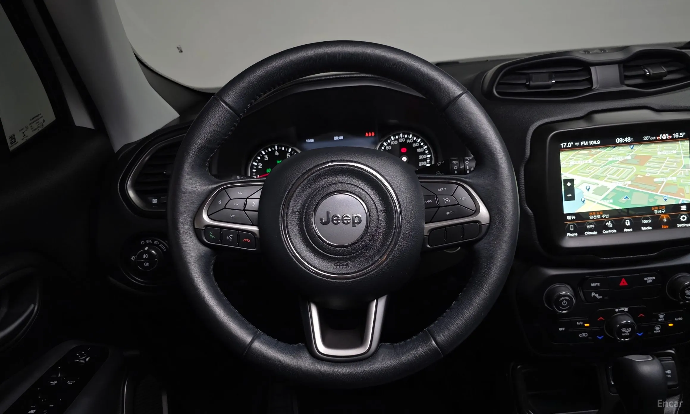 Jeep Renegade превью 12