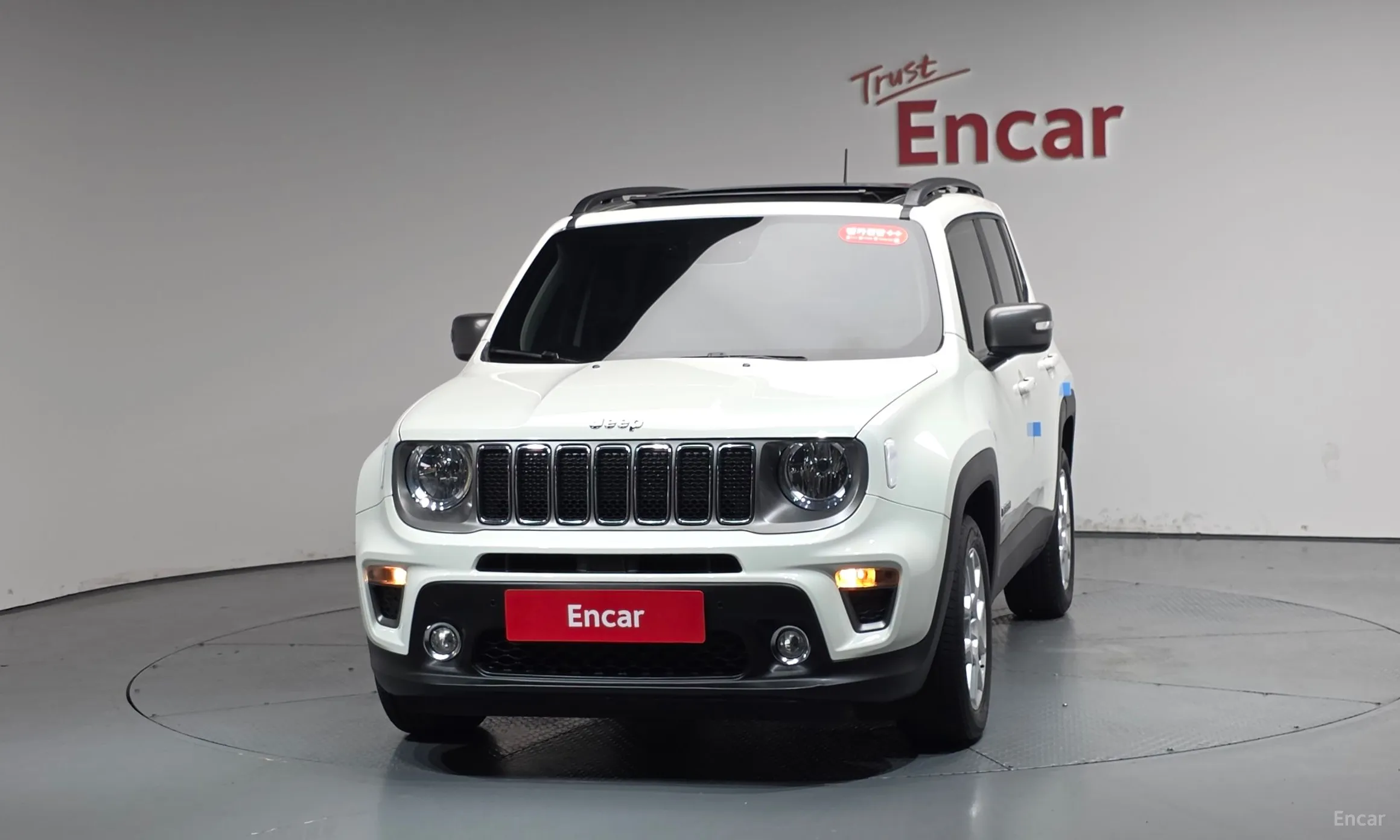 Jeep Renegade превью 3