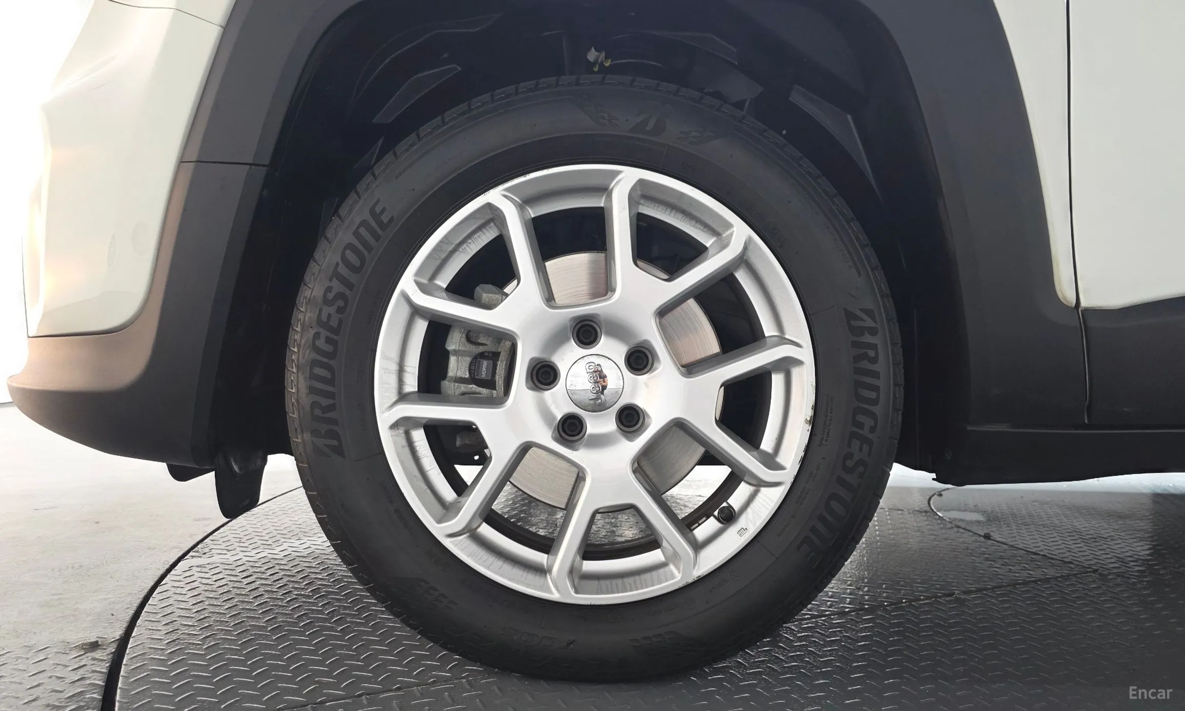 Jeep Renegade превью 5