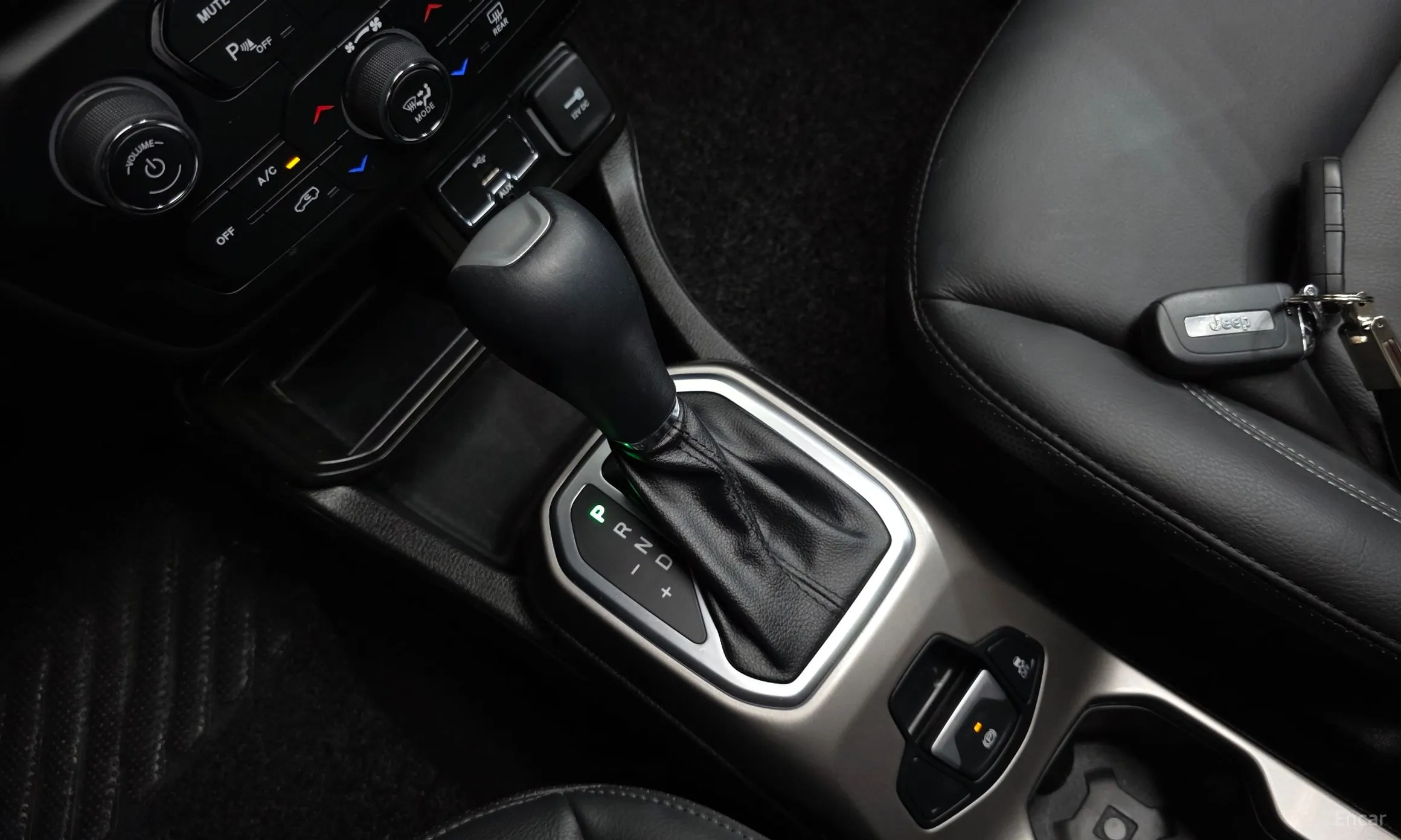 Jeep Renegade превью 9