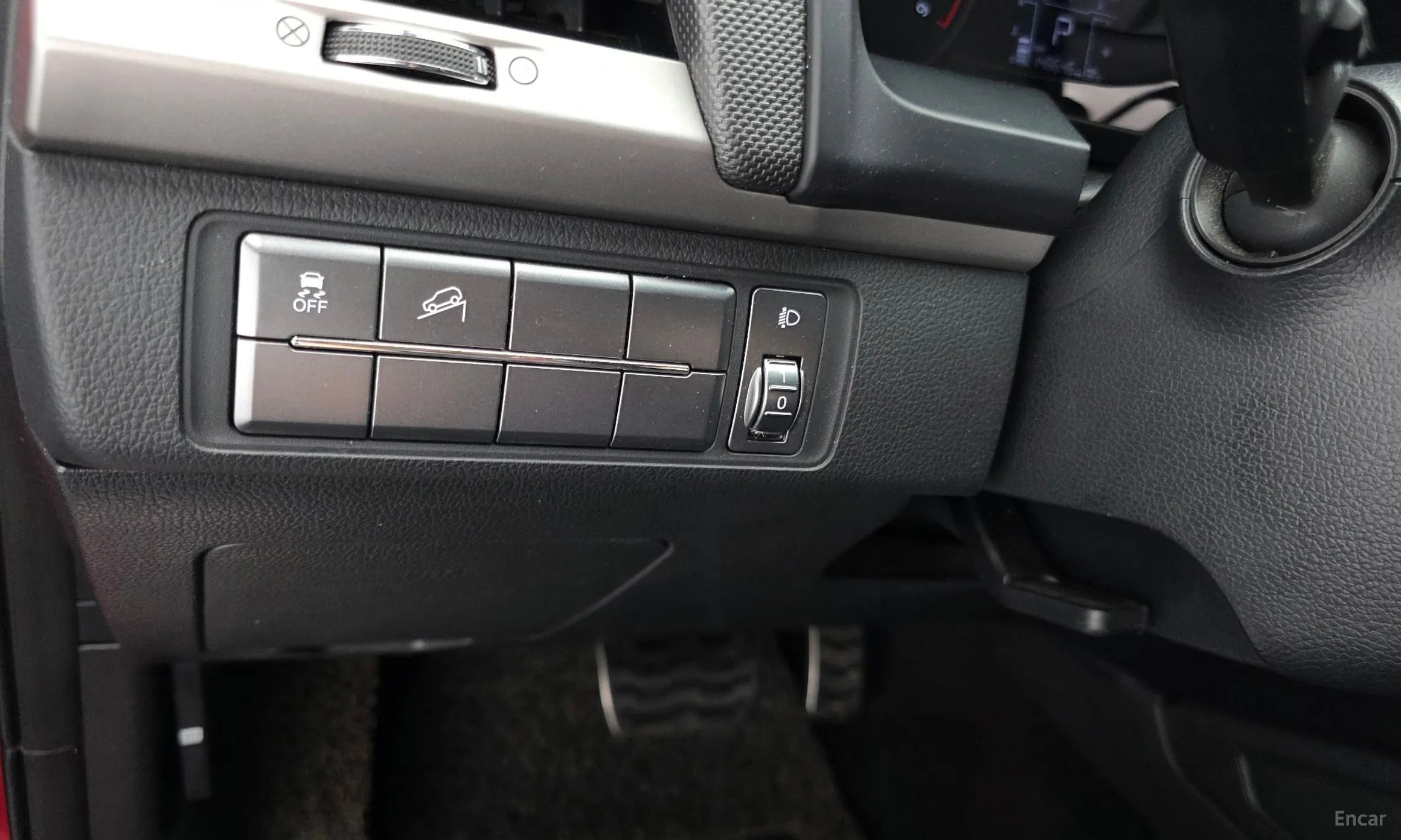 KG Mobility (SsangYong) Rexton Sports превью 18