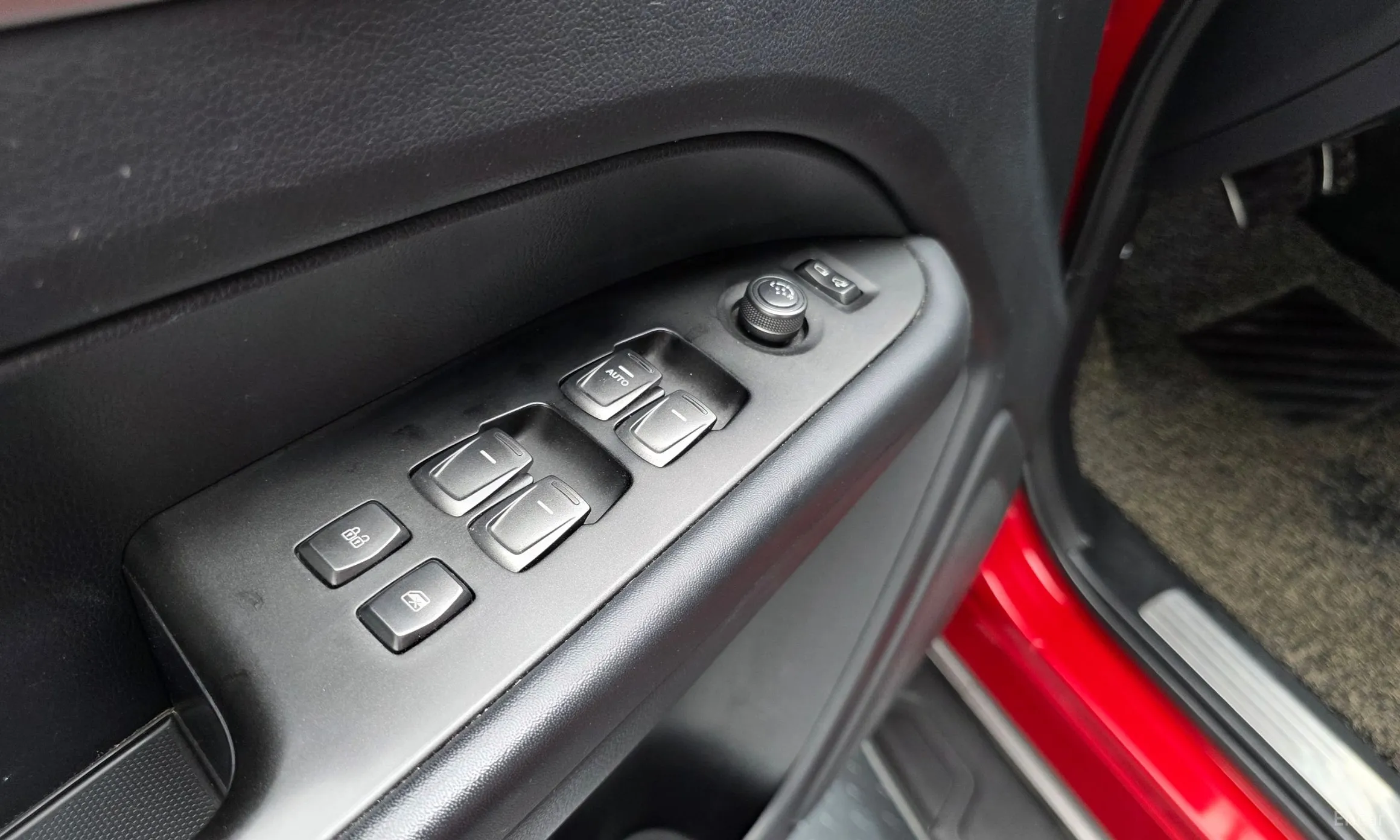 KG Mobility (SsangYong) Rexton Sports превью 20