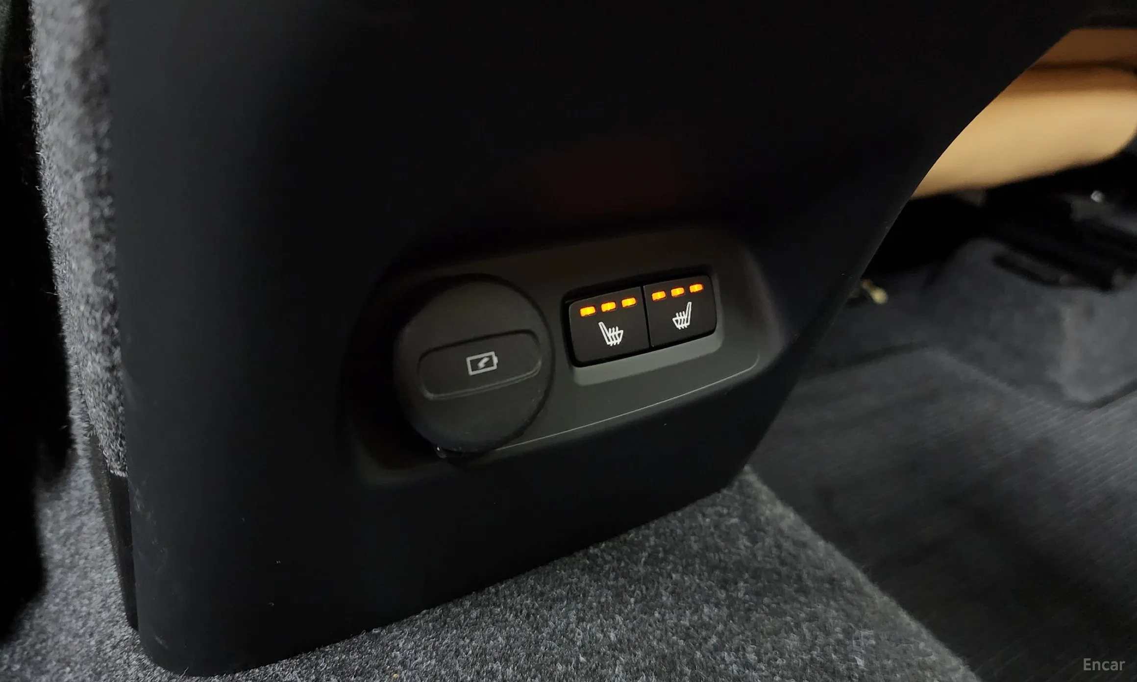 Volvo XC40 превью 19