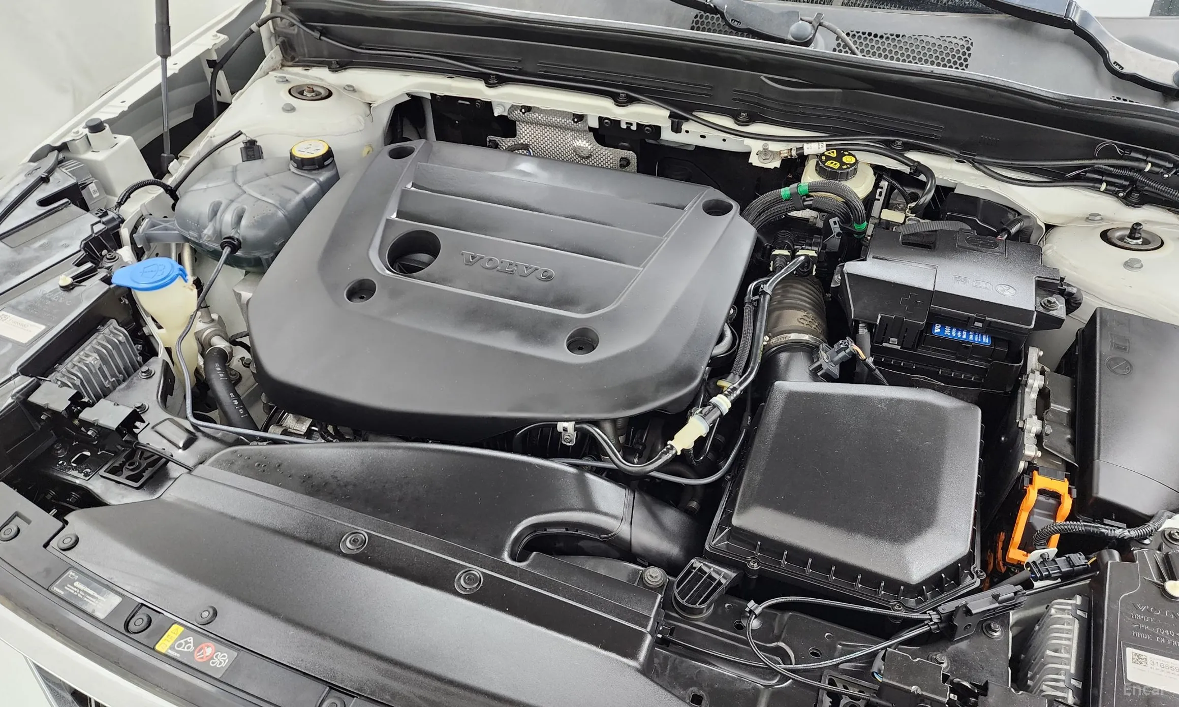 Volvo XC40 превью 6