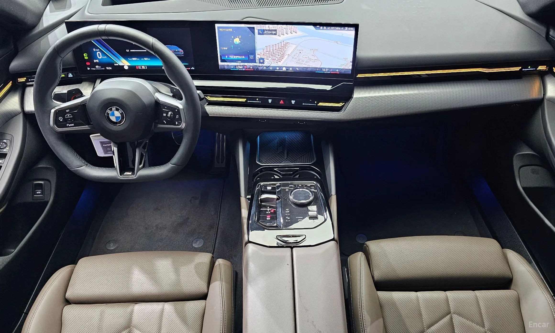 BMW 5 Series (G60) превью 7