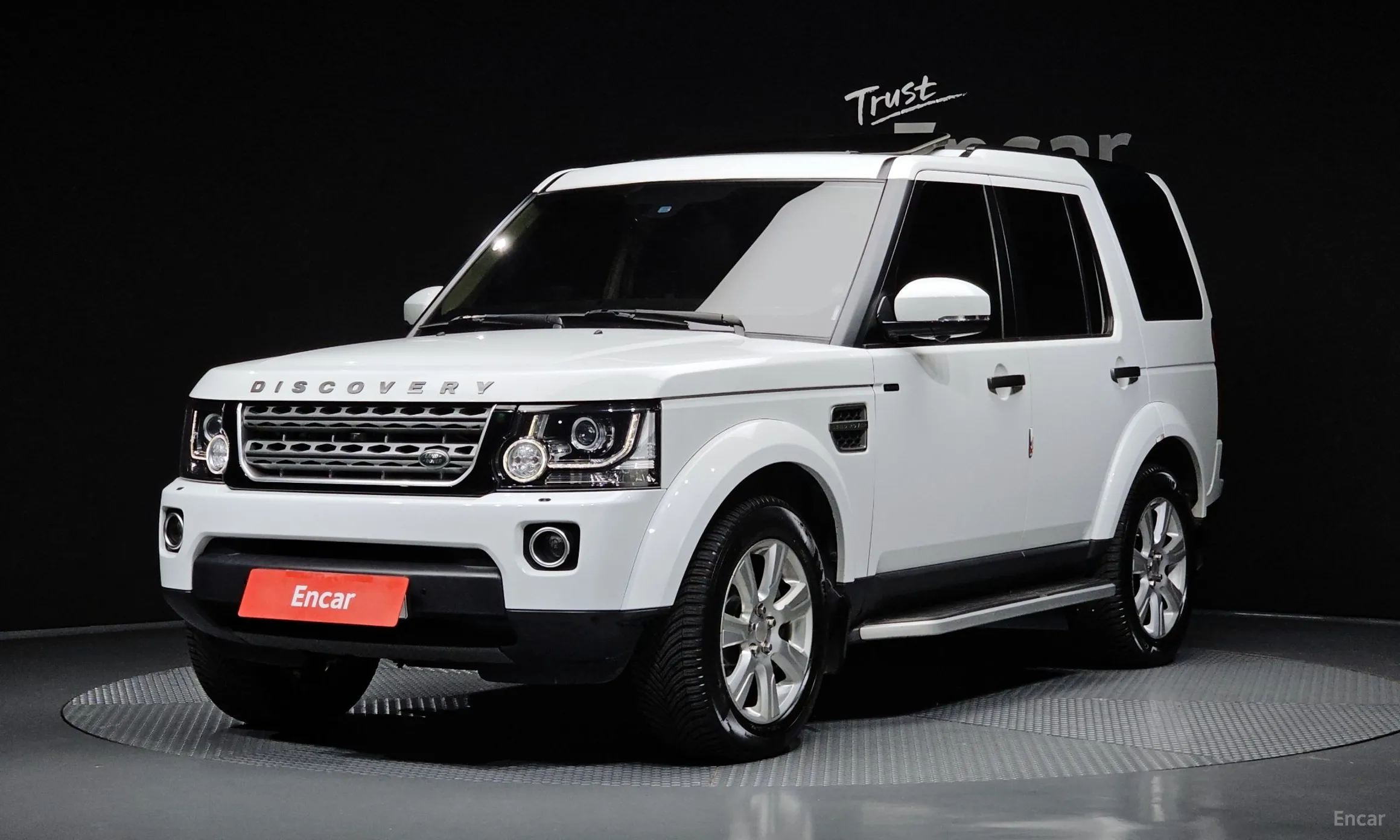 Land Rover Discovery 4