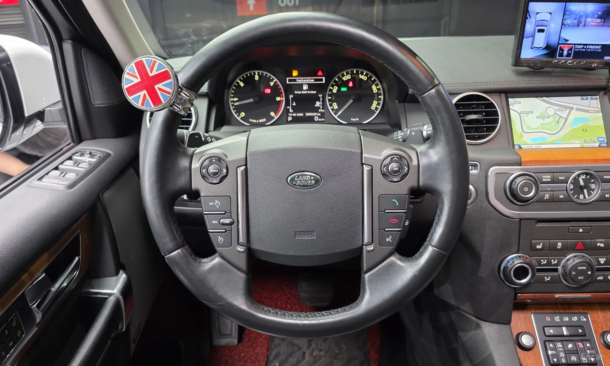 Land Rover Discovery 4 превью 13