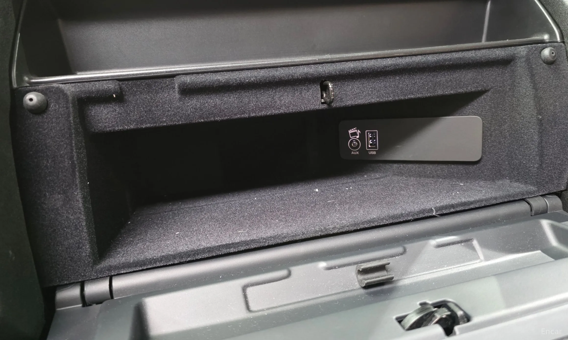Land Rover Discovery 4 превью 19