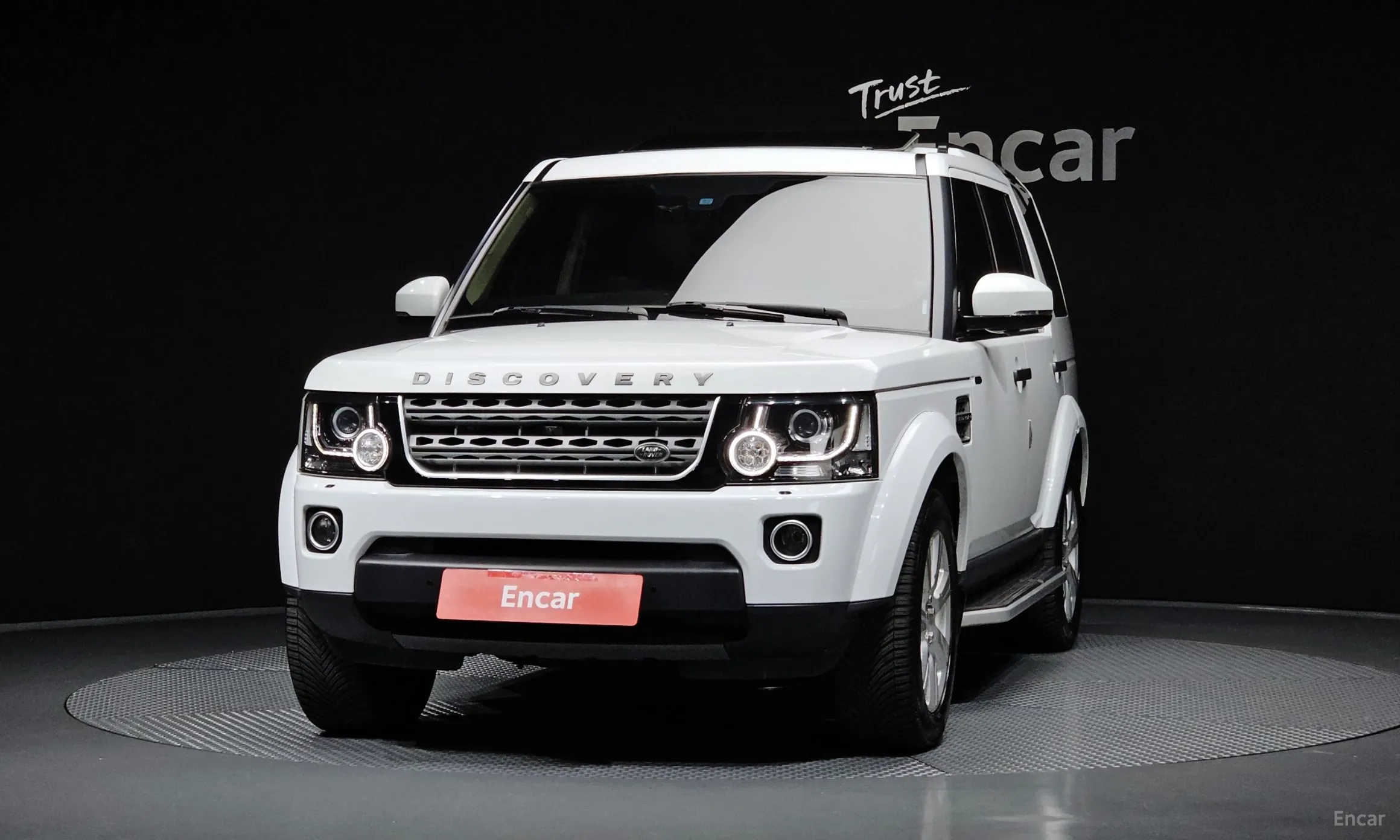 Land Rover Discovery 4 превью 3