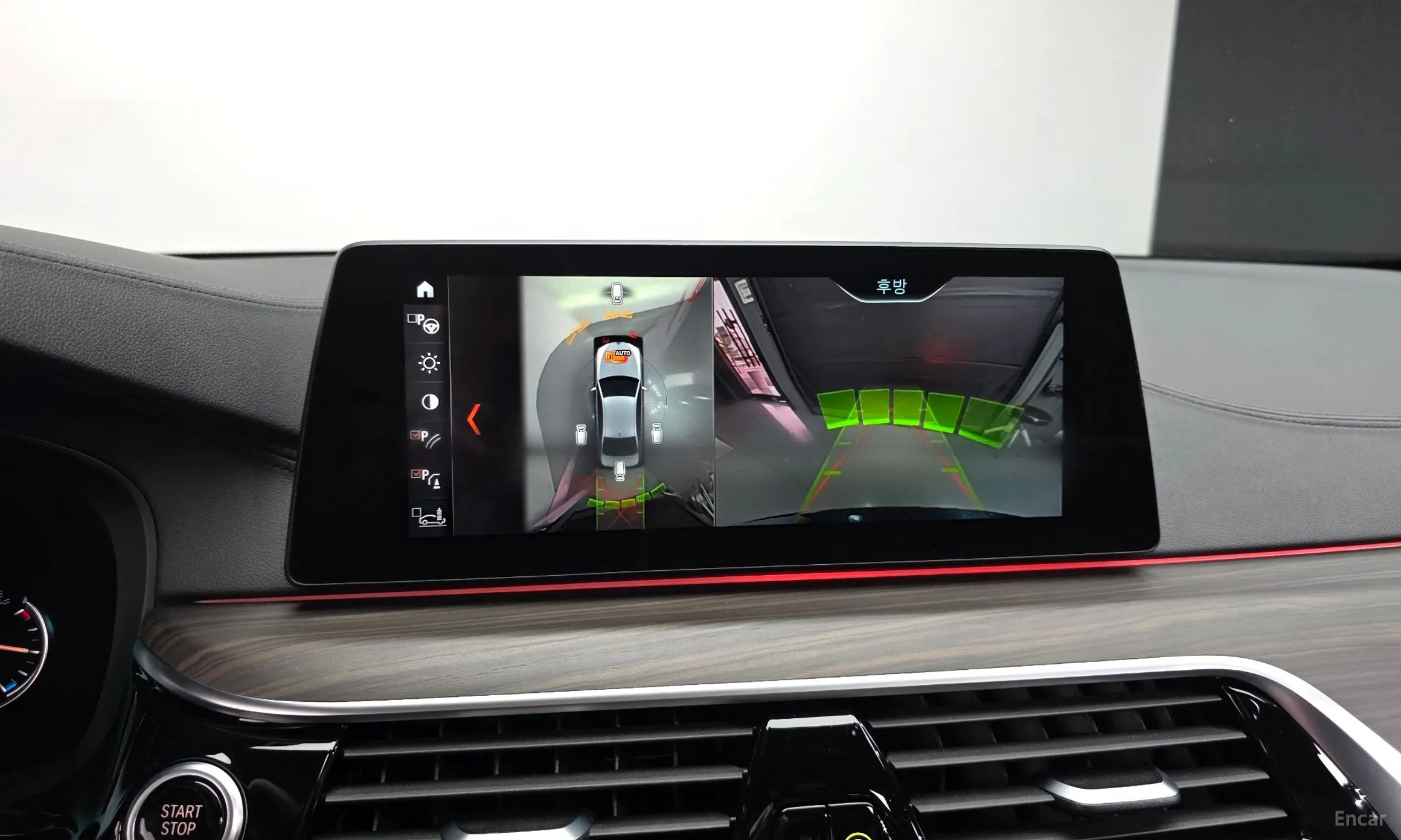 BMW 5 Series (G30) превью 15