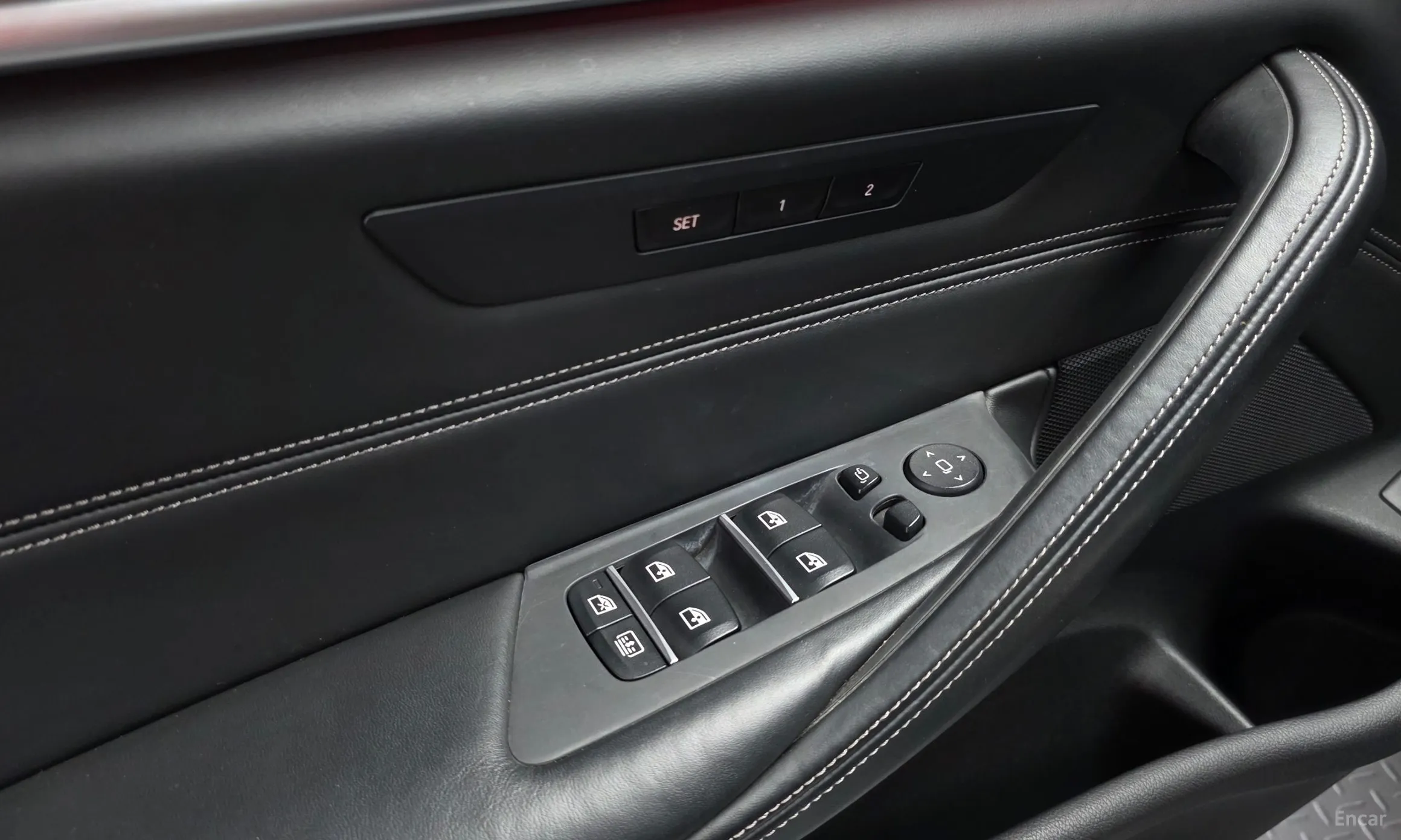 BMW 5 Series (G30) превью 18