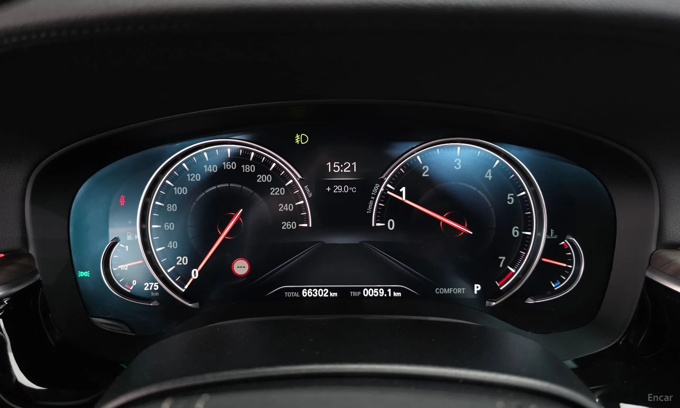 BMW 5 Series (G30) превью 8