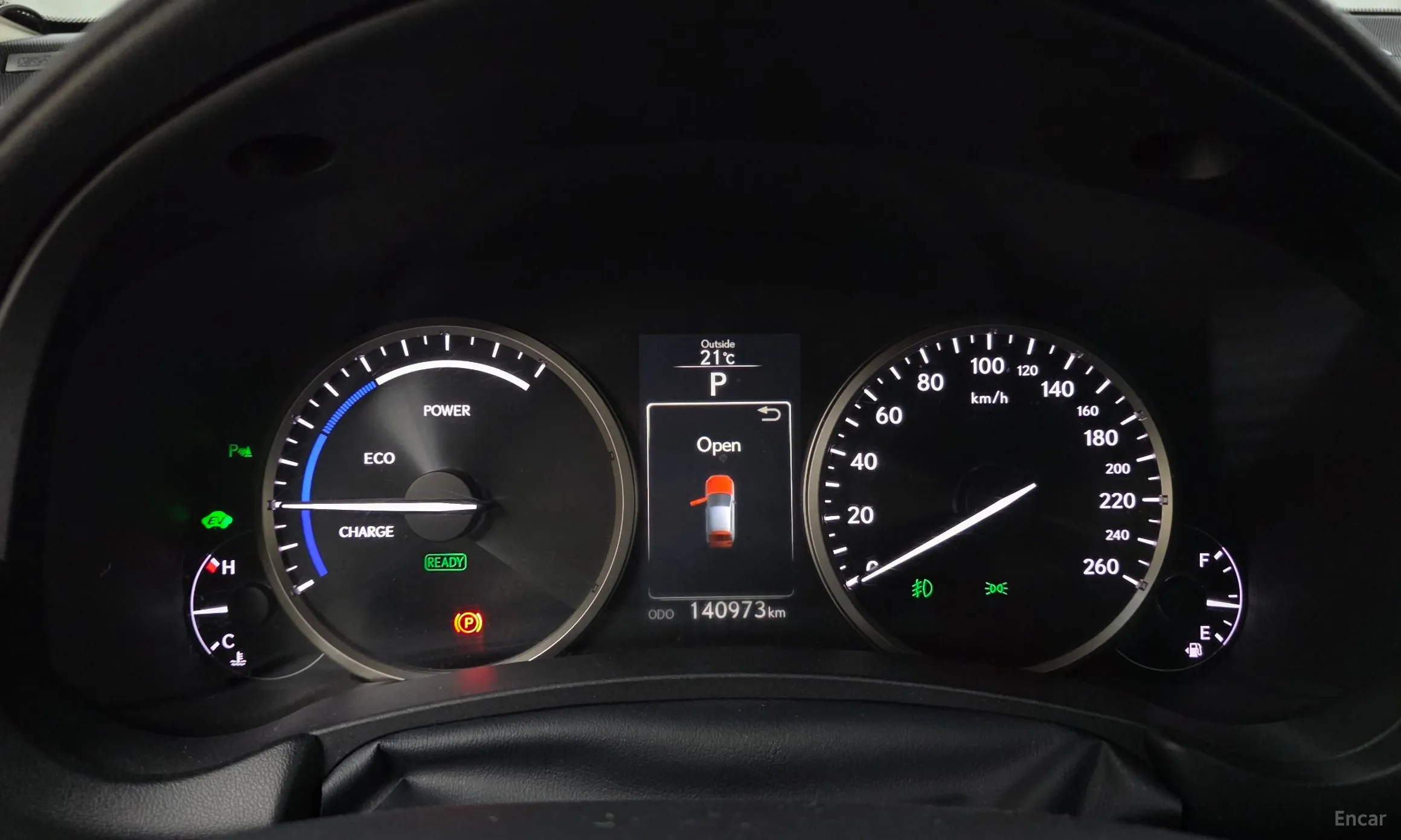 Lexus NX300h превью 8