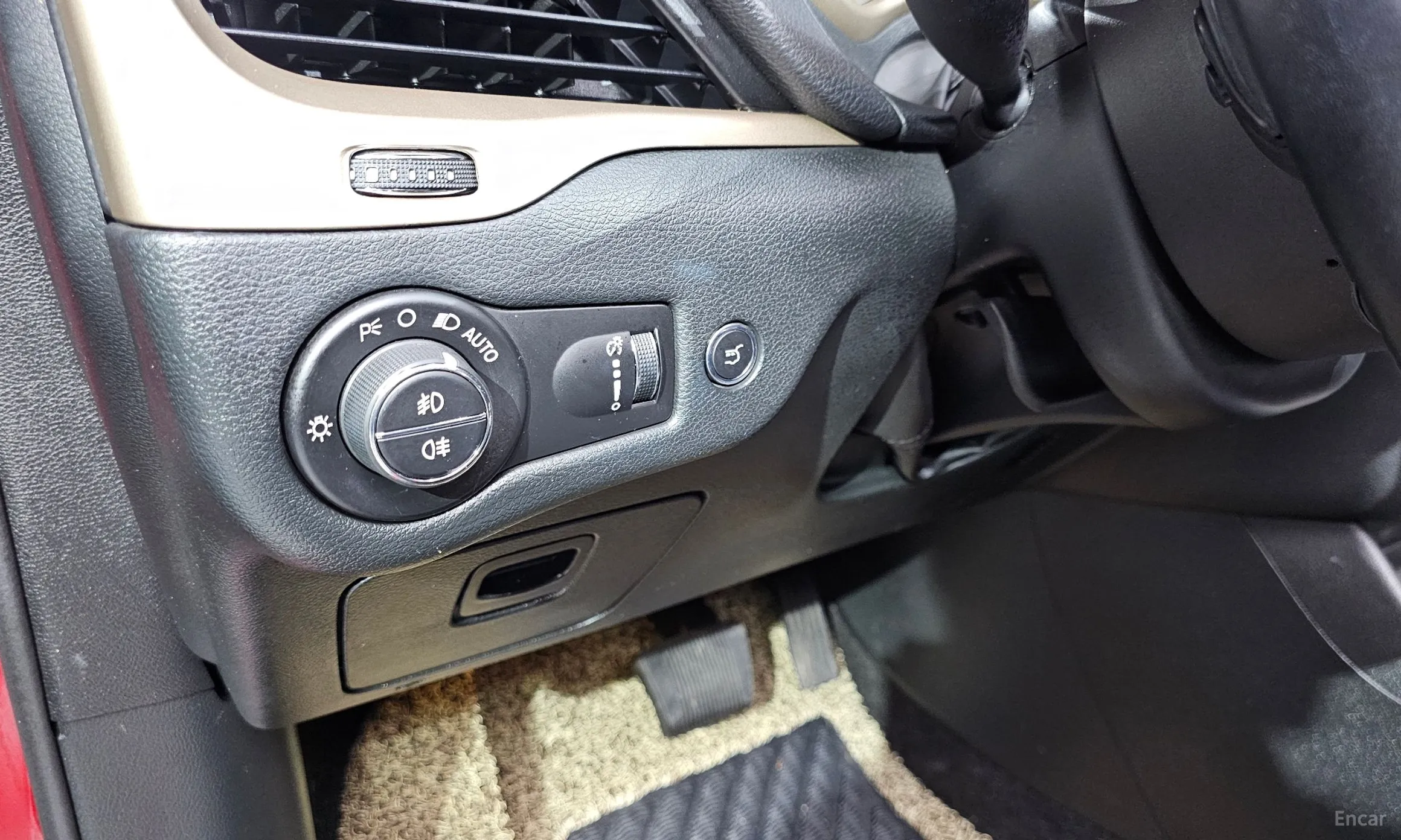 Jeep Cherokee (KL) превью 19