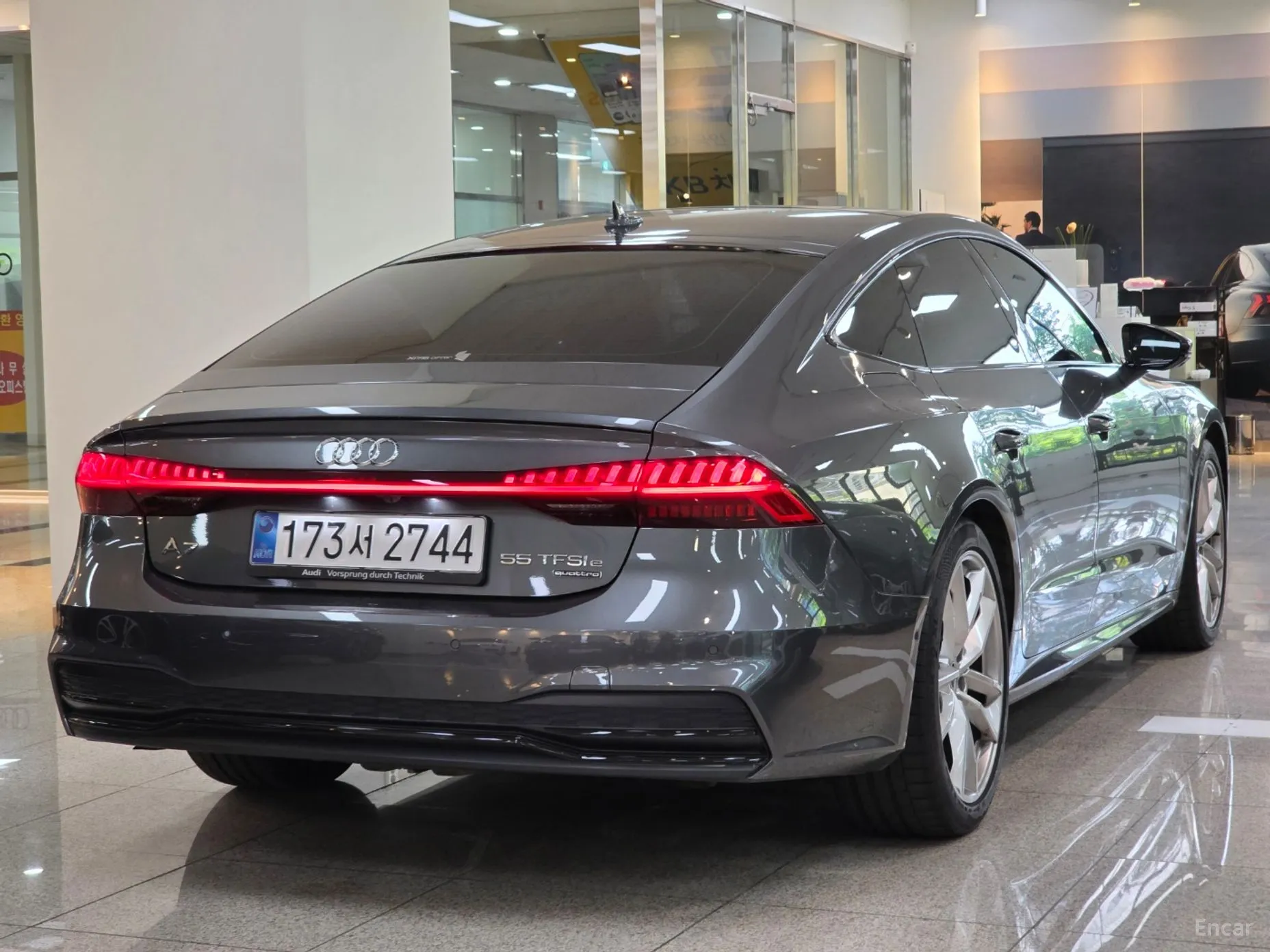 Audi A7 (4K)