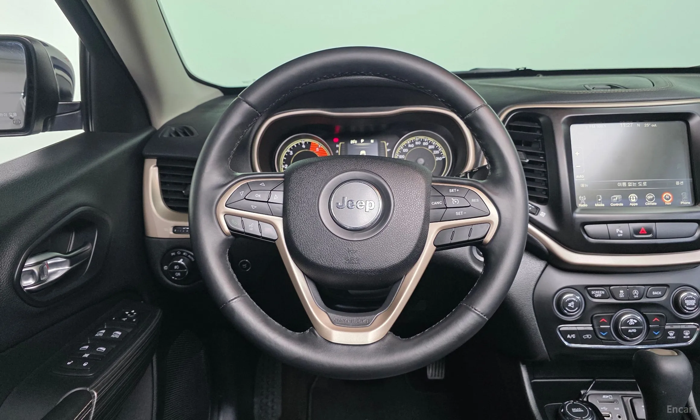 Jeep Cherokee (KL) превью 12
