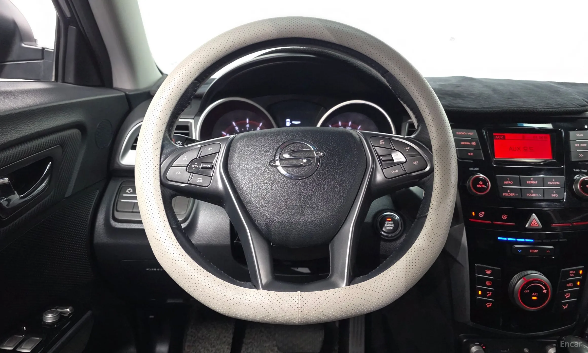 KG Mobility (SsangYong) Tivoli Armor превью 13